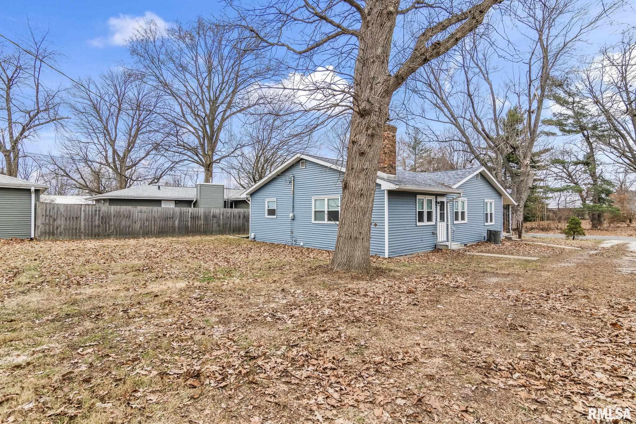 504 W CHESTNUT Street