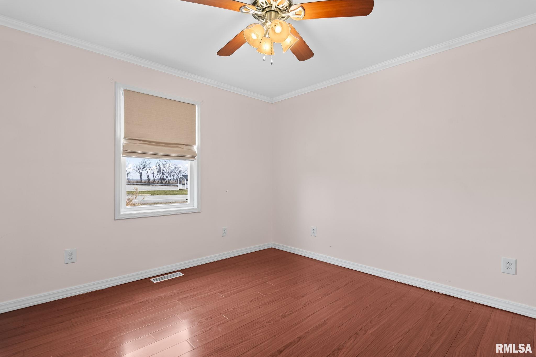 1536 N SPRINGFIELD Street