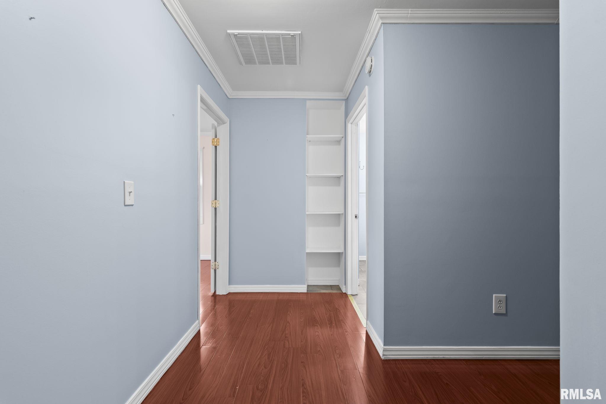 1536 N SPRINGFIELD Street