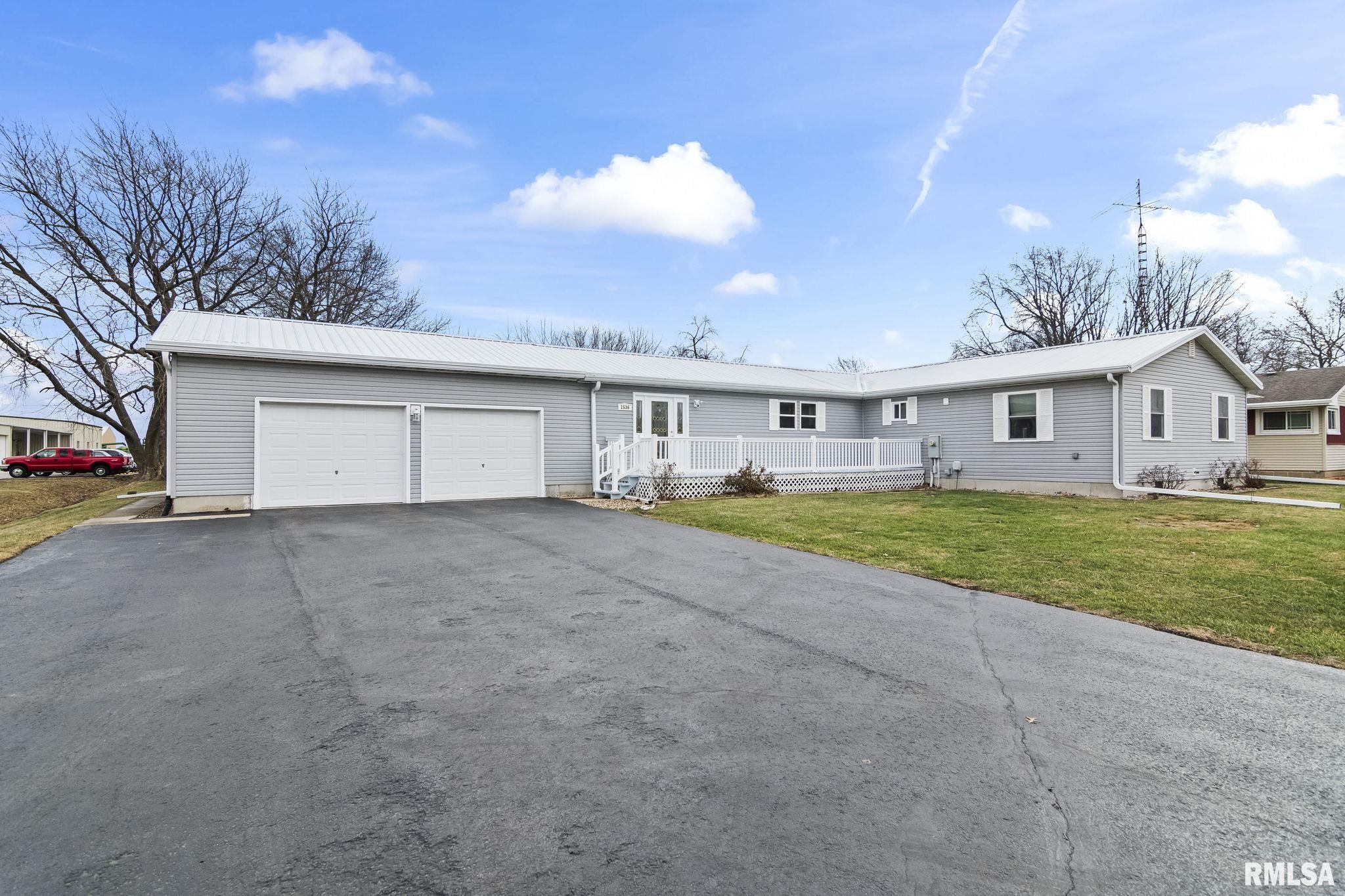 1536 N SPRINGFIELD Street