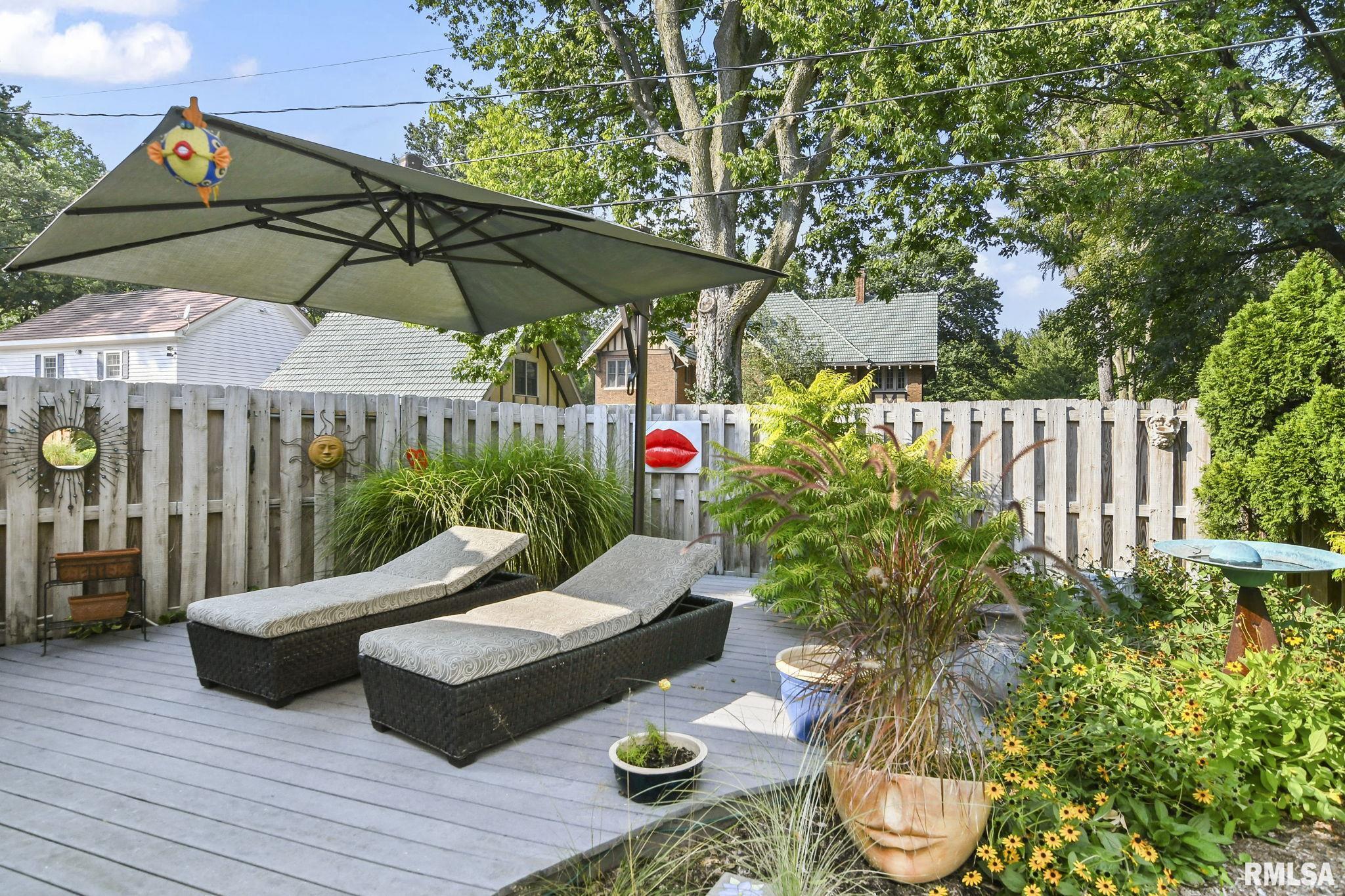 1037 WOODLAND Avenue