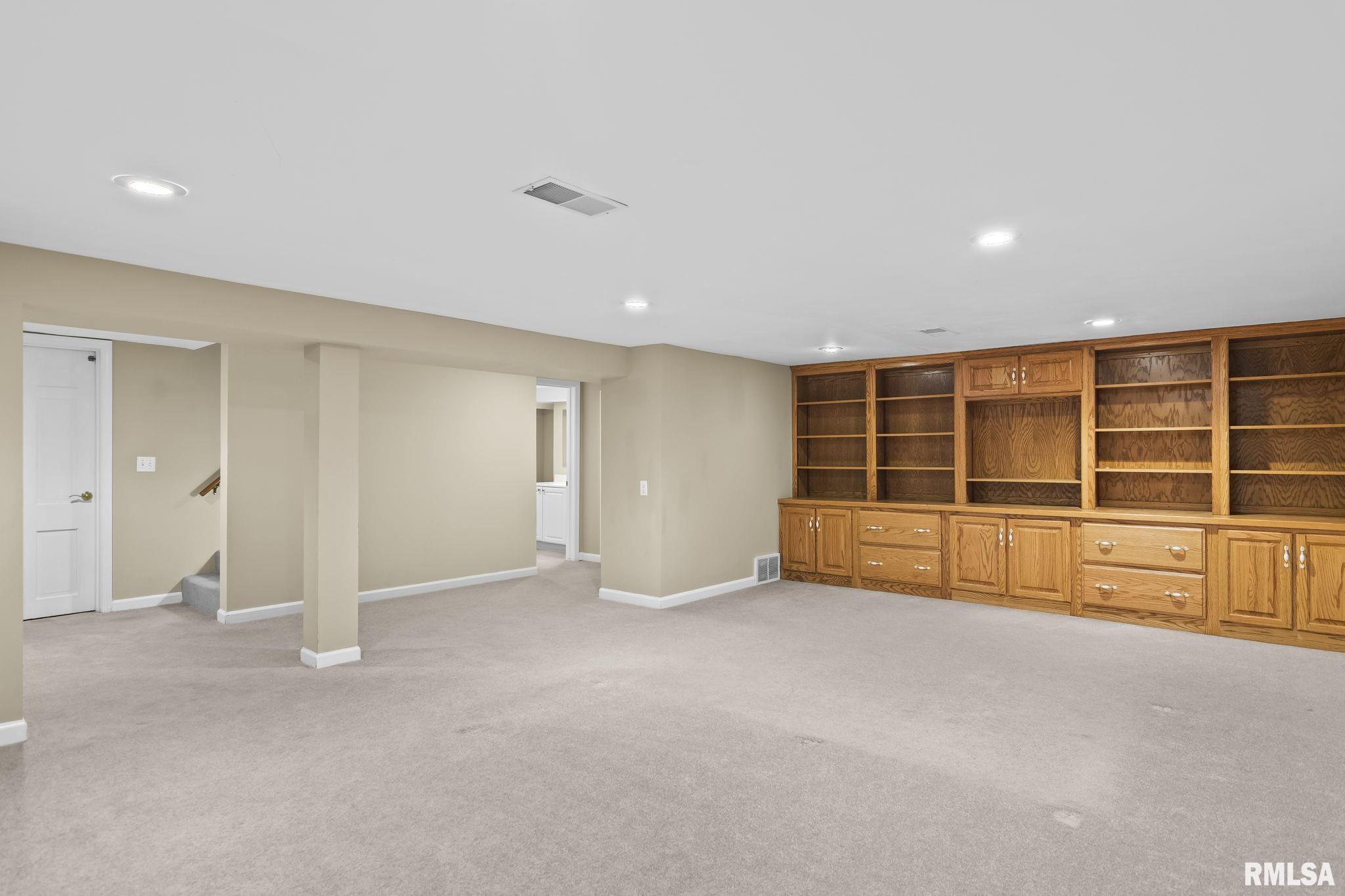 10 SUNSET Lane