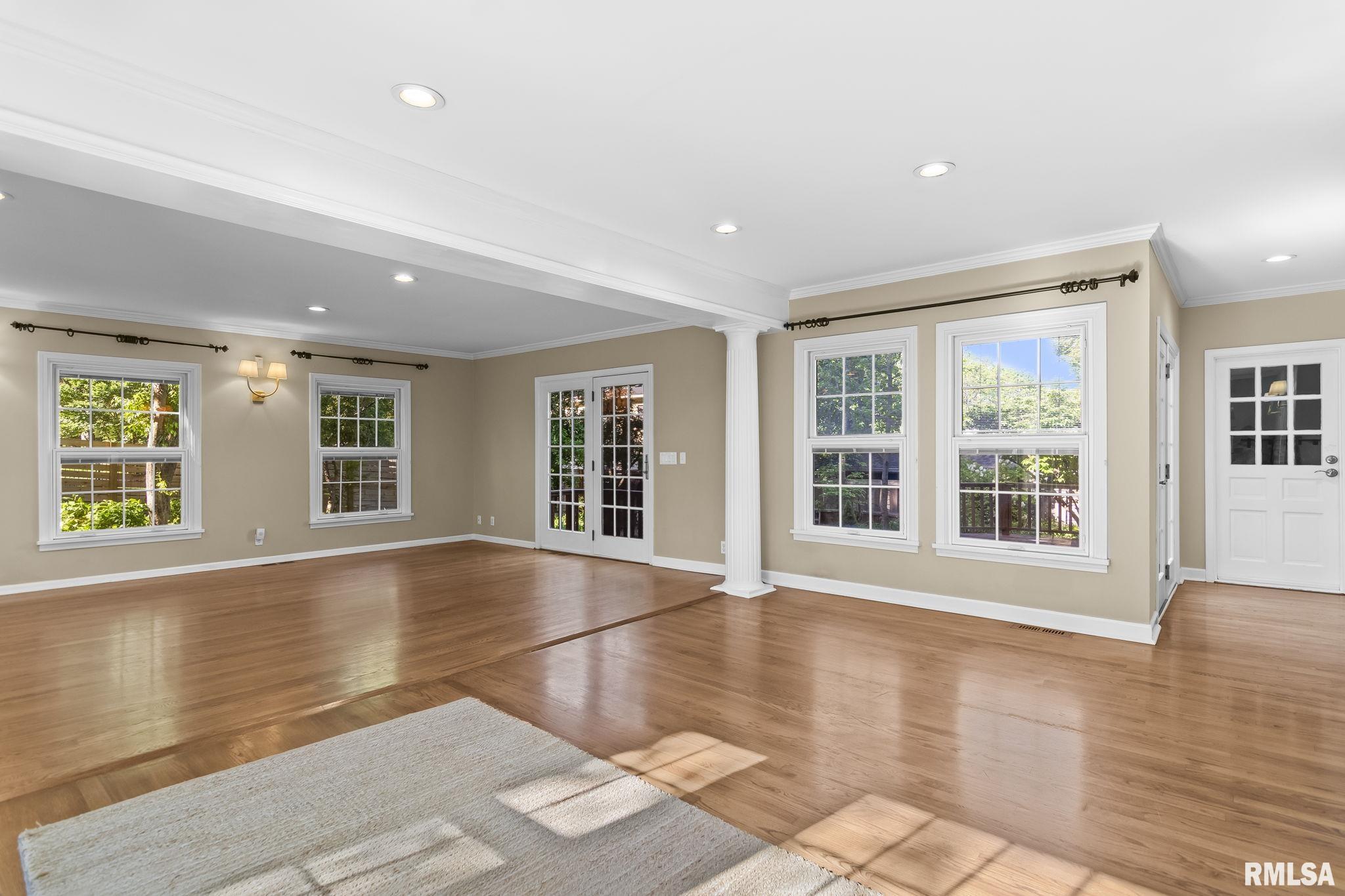 10 SUNSET Lane