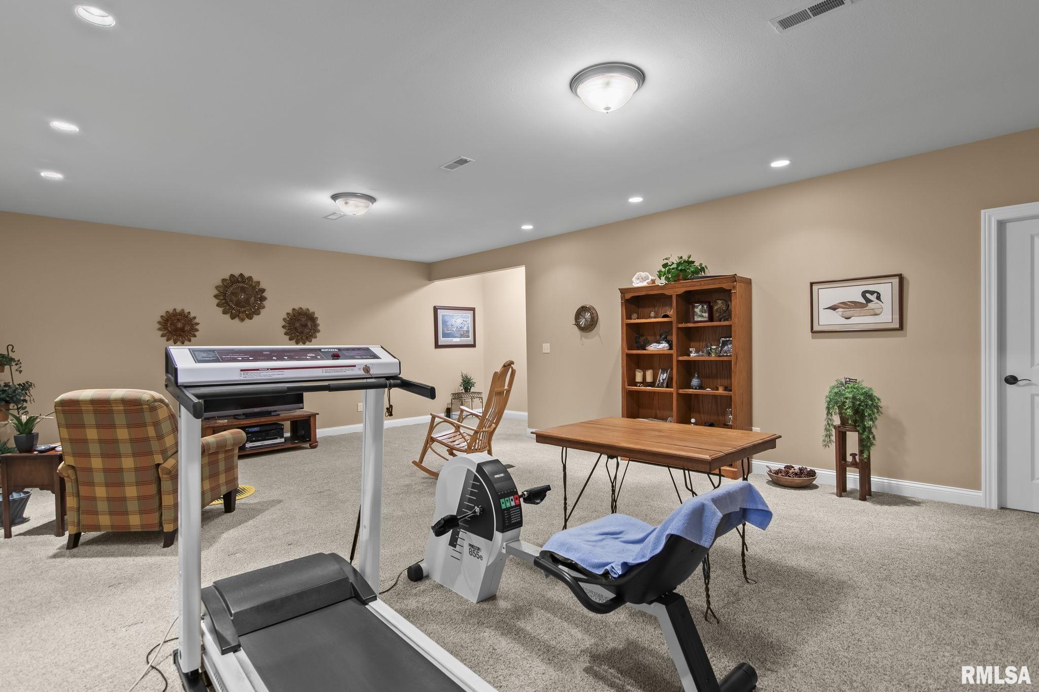 2216 Charlack Avenue