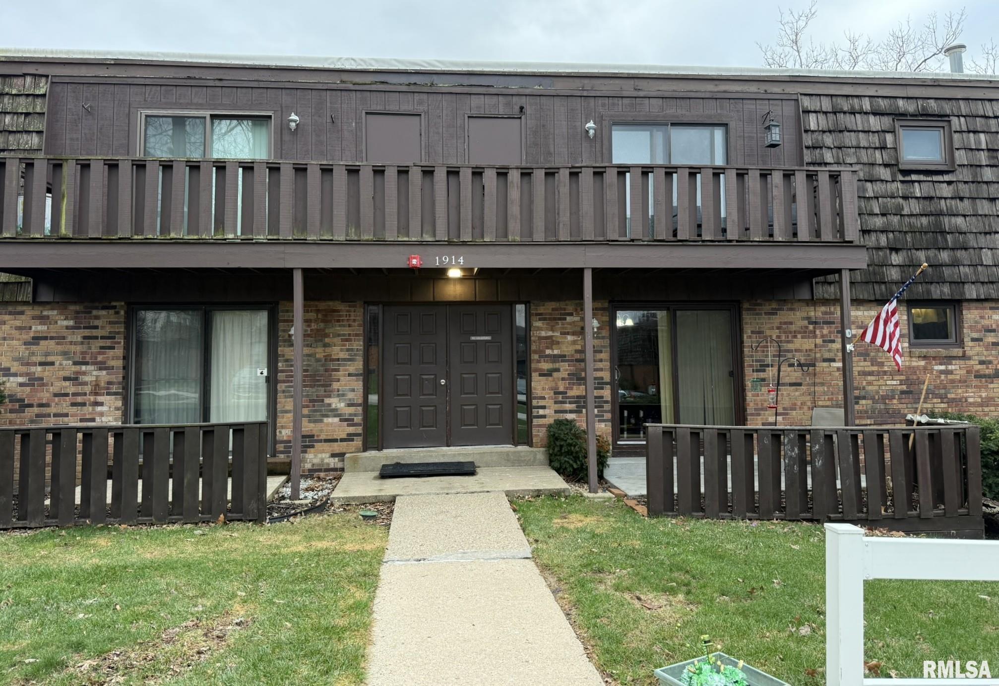 1914 Jeanette Lane Unit: 6