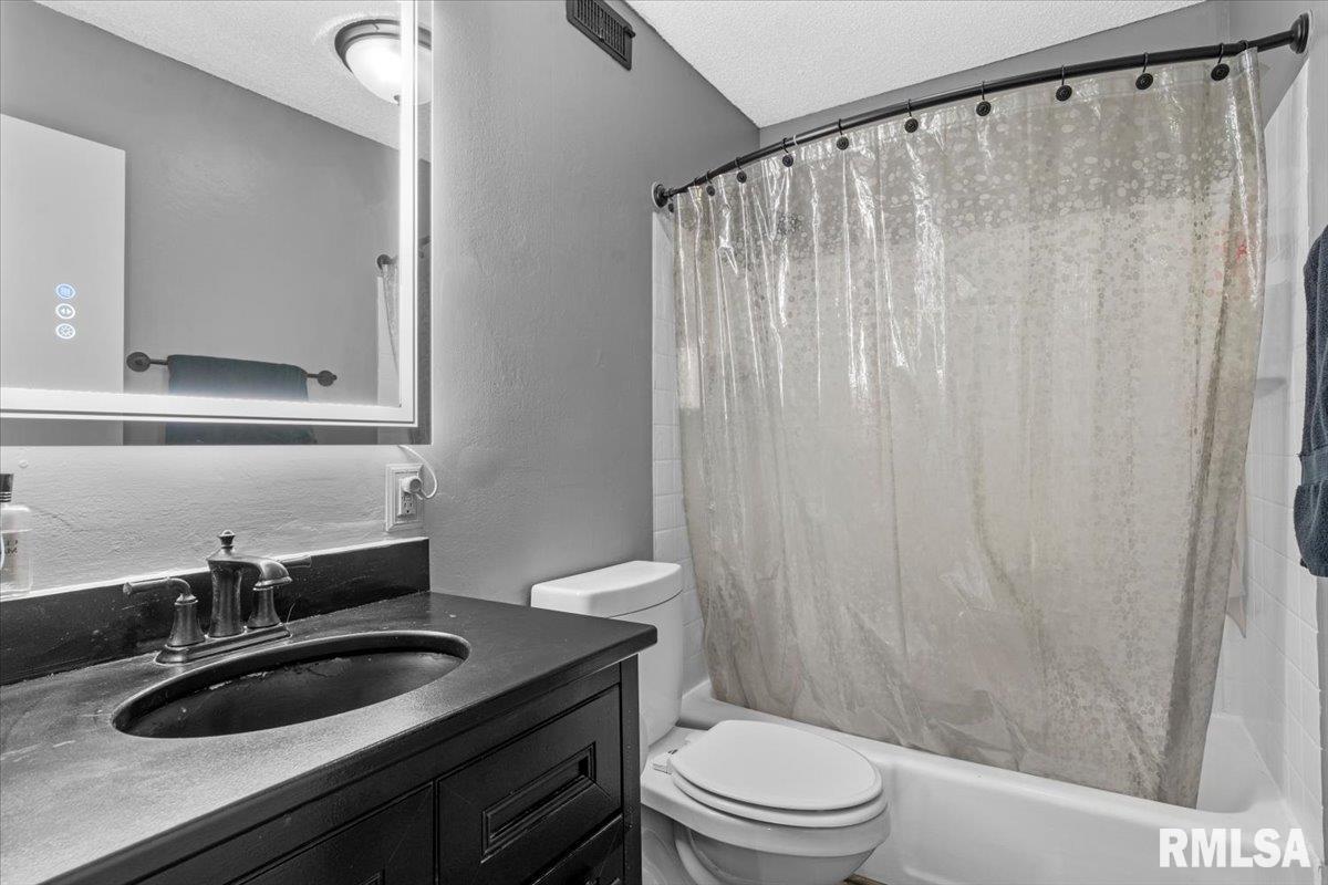 1914 Jeanette Lane Unit: 6