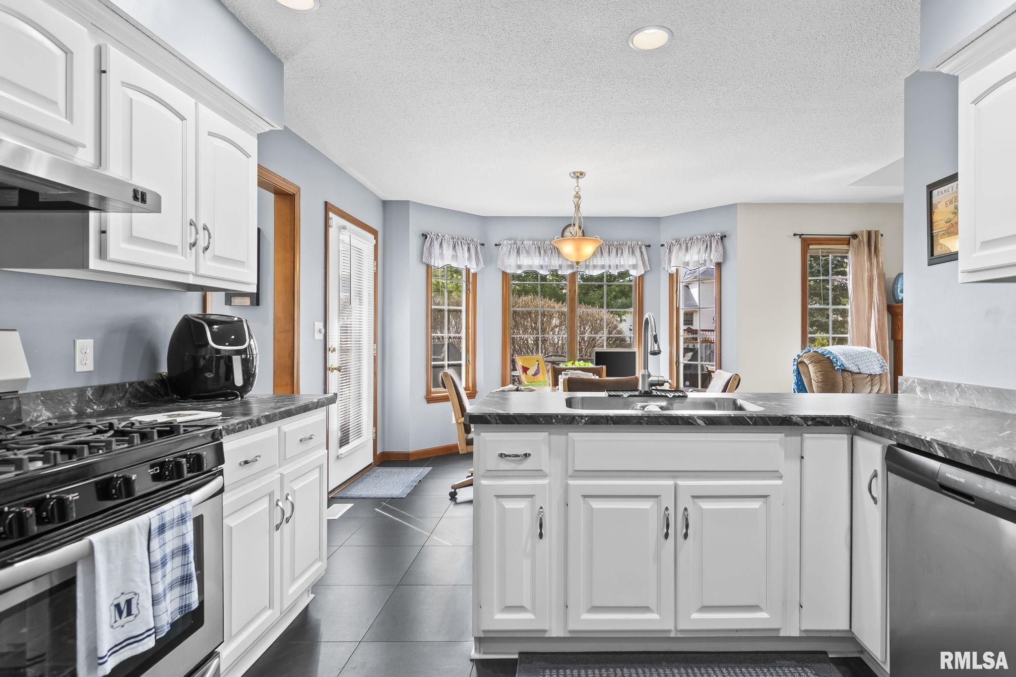 3924 OLD MILL Lane