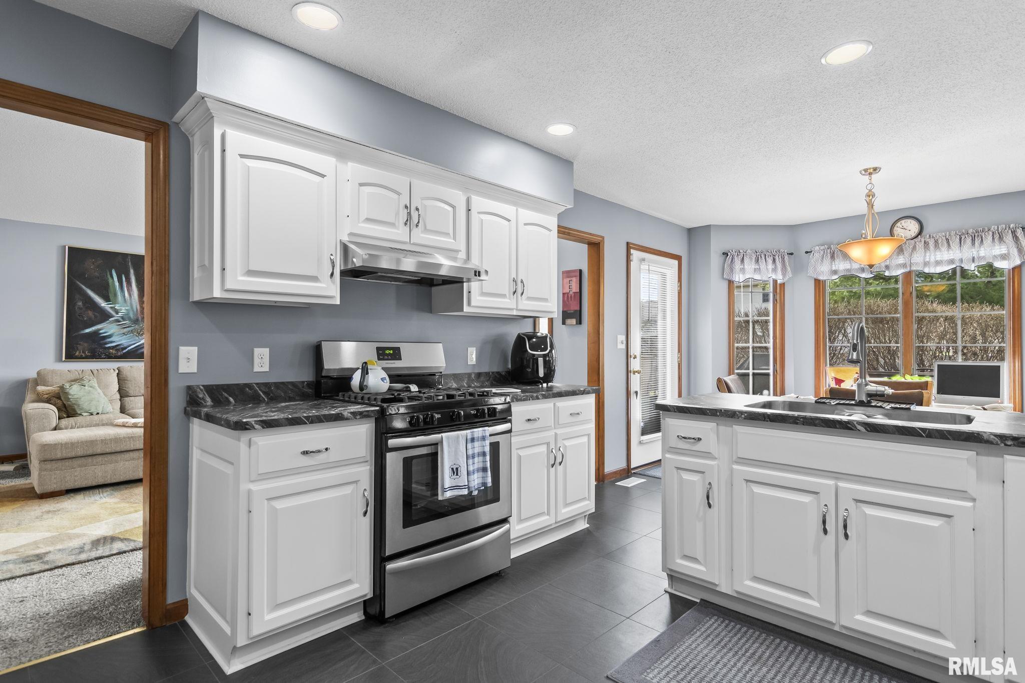 3924 OLD MILL Lane