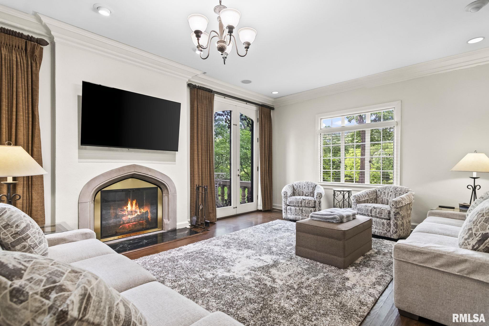 1050 WILLIAMS Boulevard