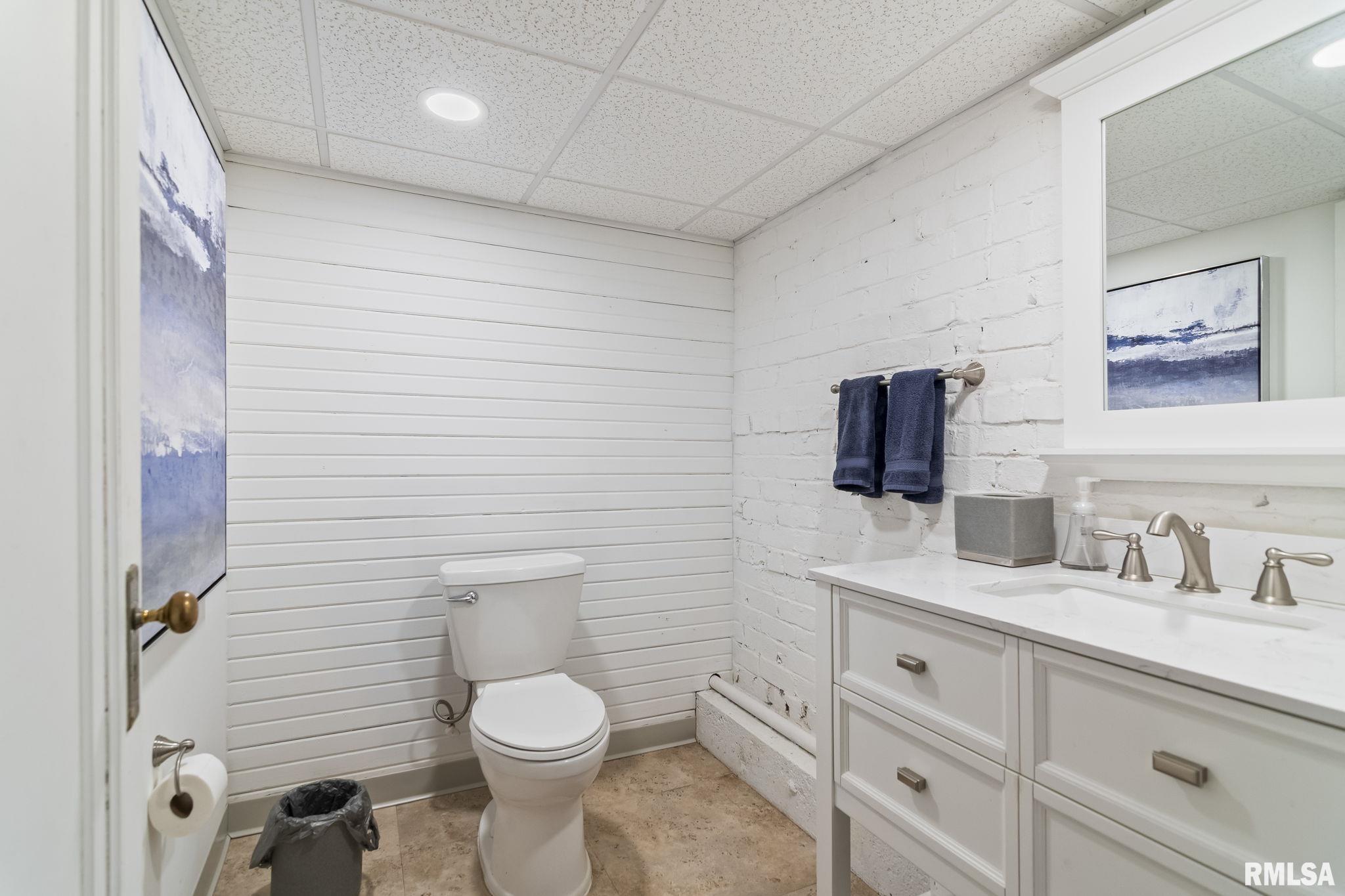 1050 WILLIAMS Boulevard