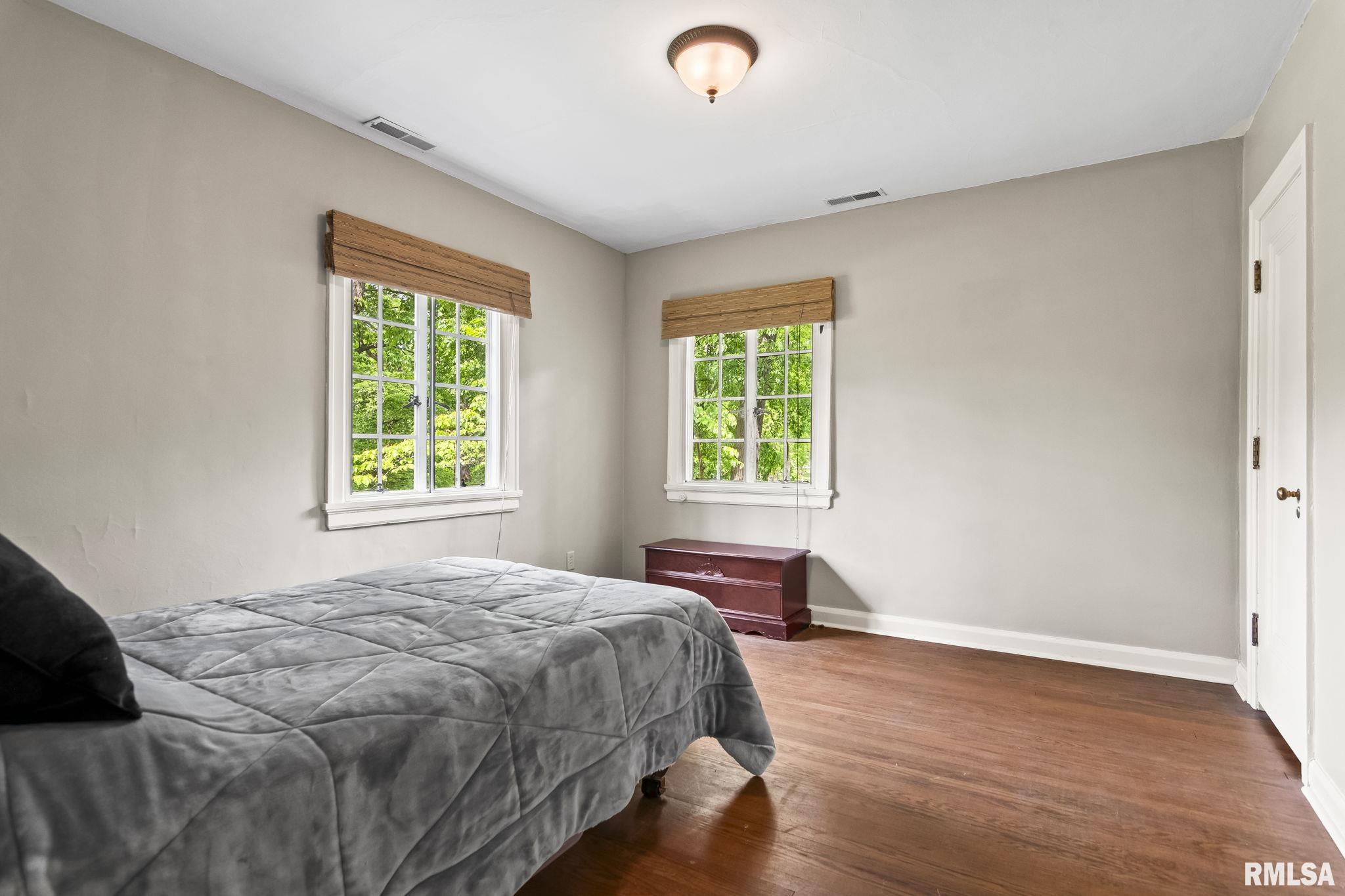 1050 WILLIAMS Boulevard