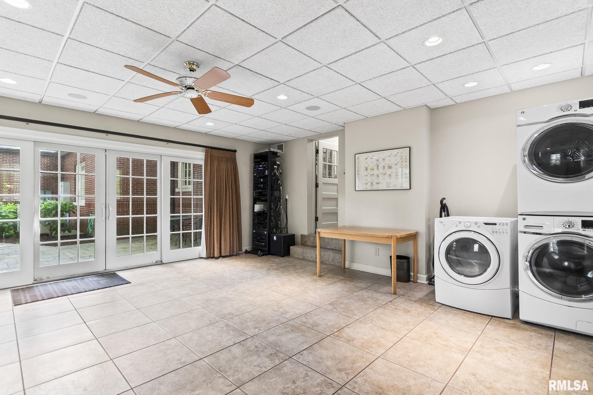 1050 WILLIAMS Boulevard