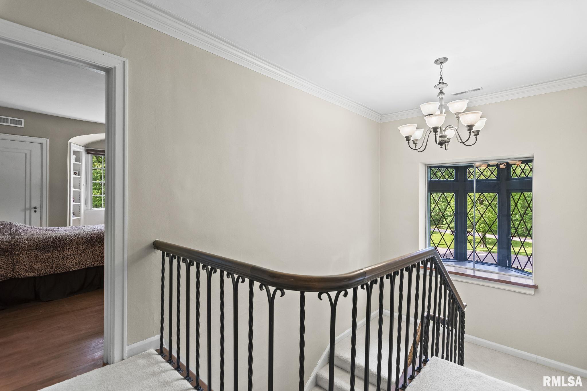 1050 WILLIAMS Boulevard