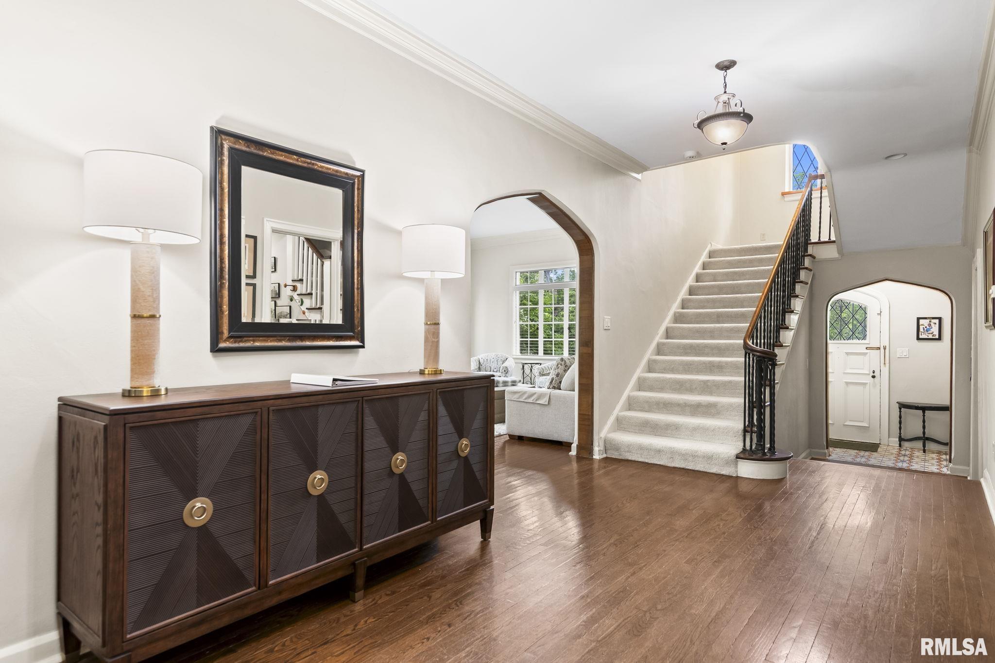 1050 WILLIAMS Boulevard