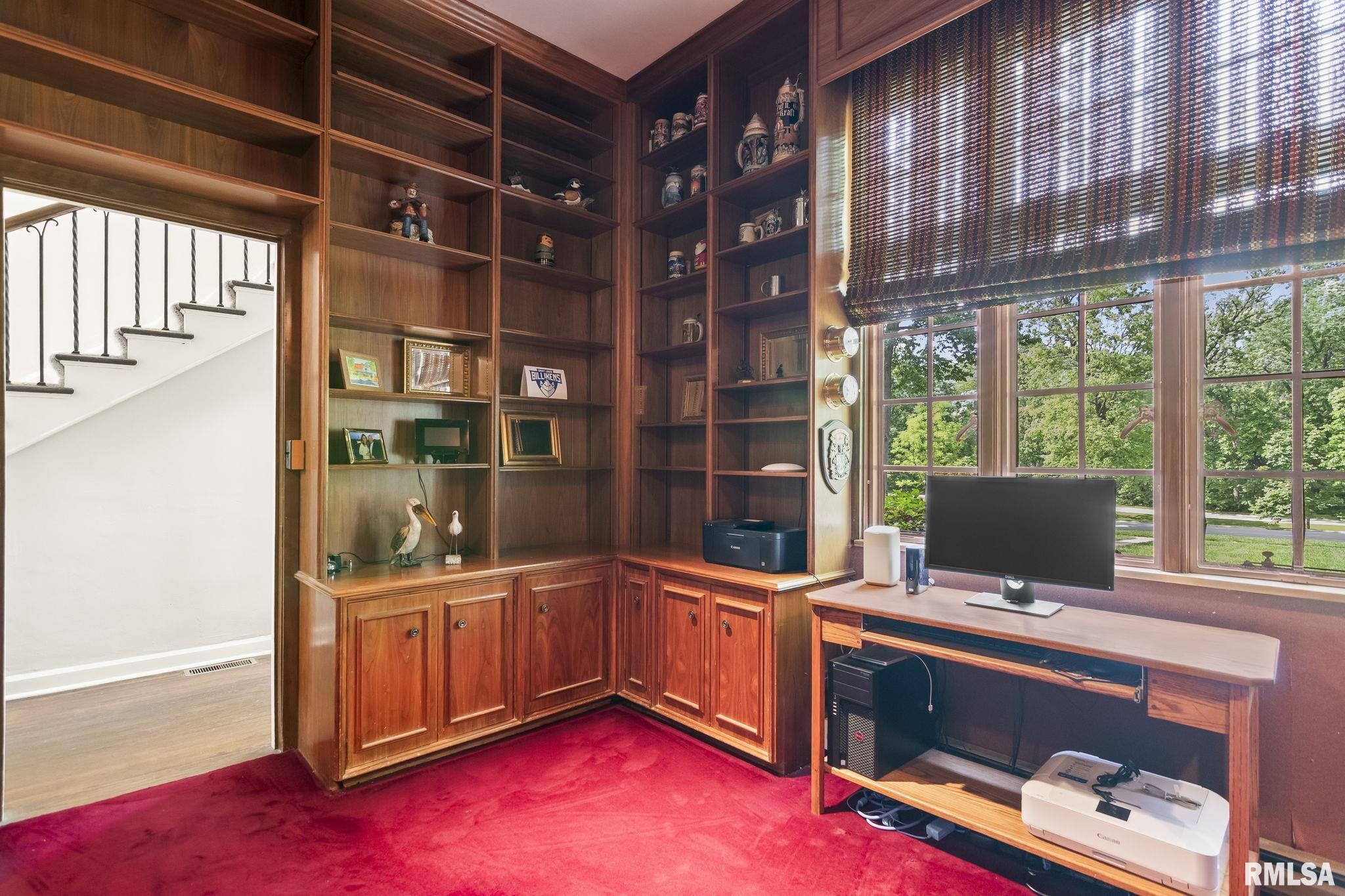 1050 WILLIAMS Boulevard