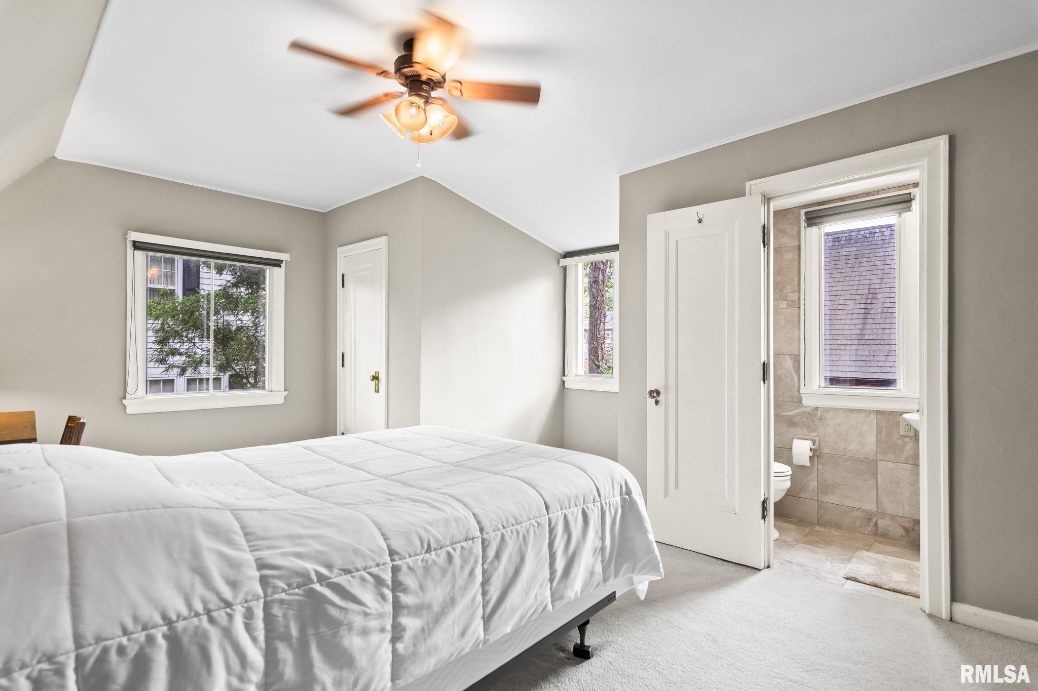 1050 WILLIAMS Boulevard