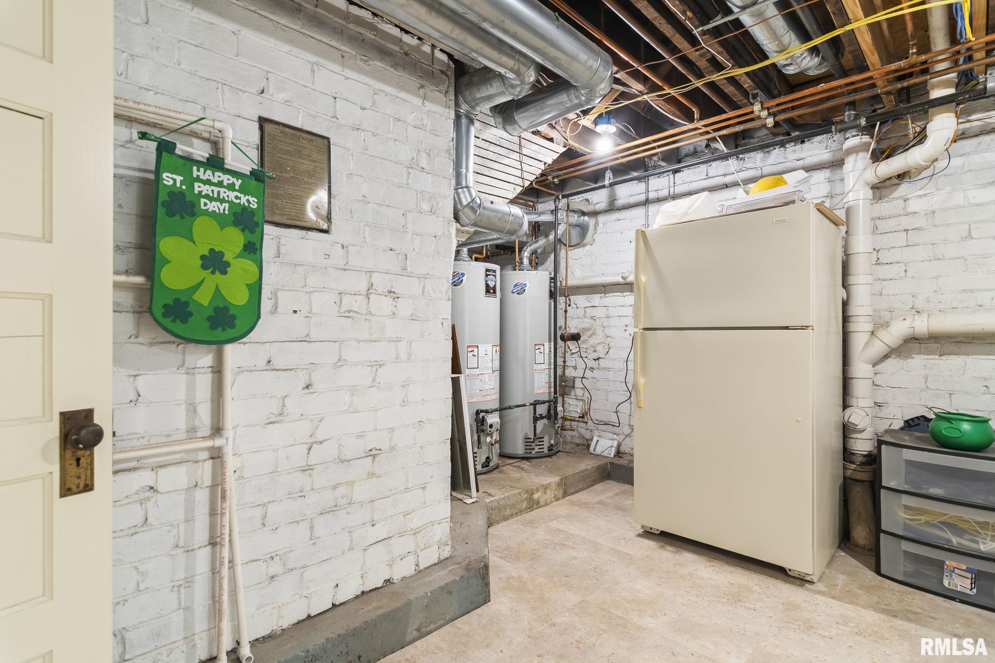 1050 WILLIAMS Boulevard