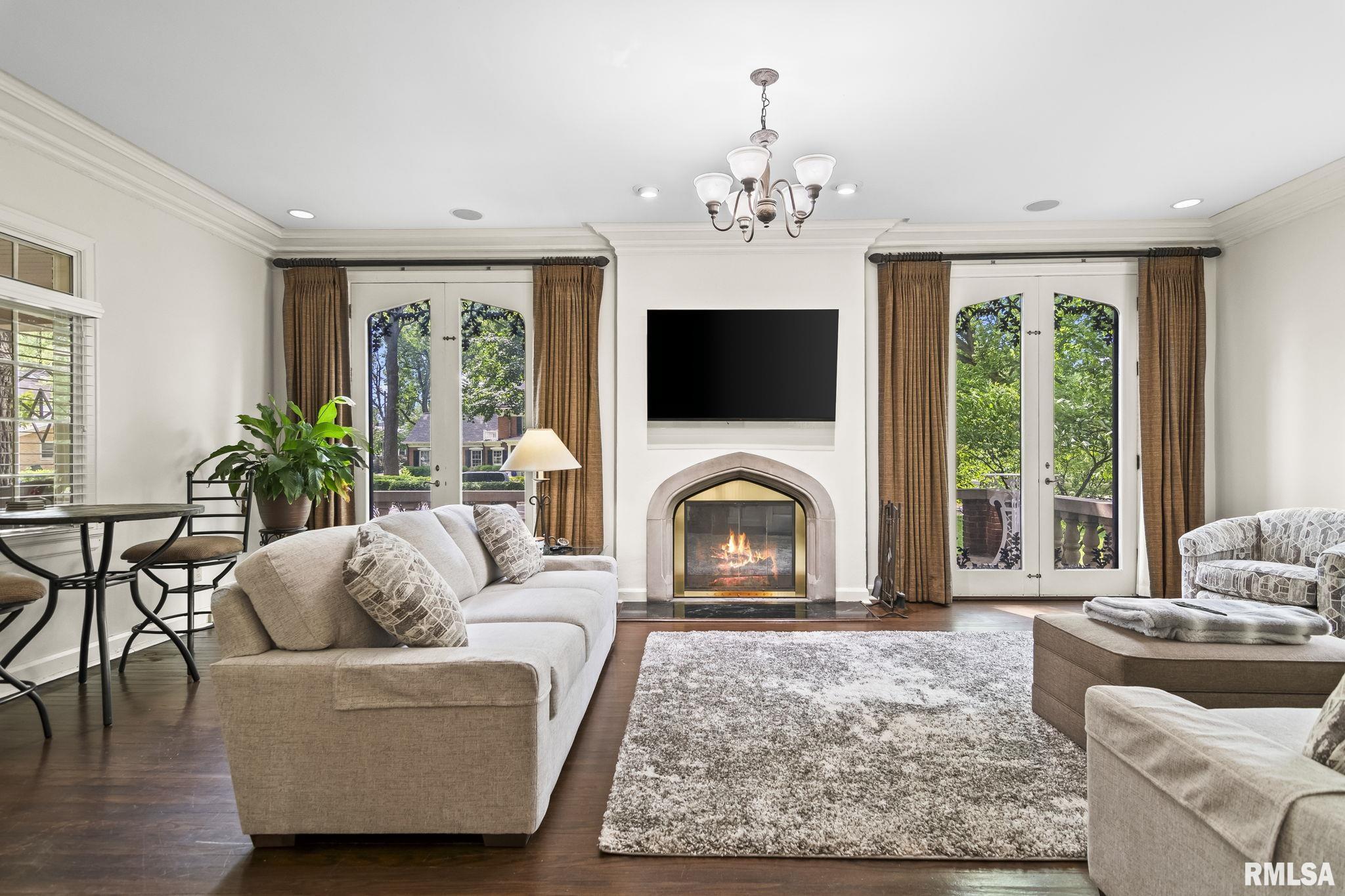 1050 WILLIAMS Boulevard