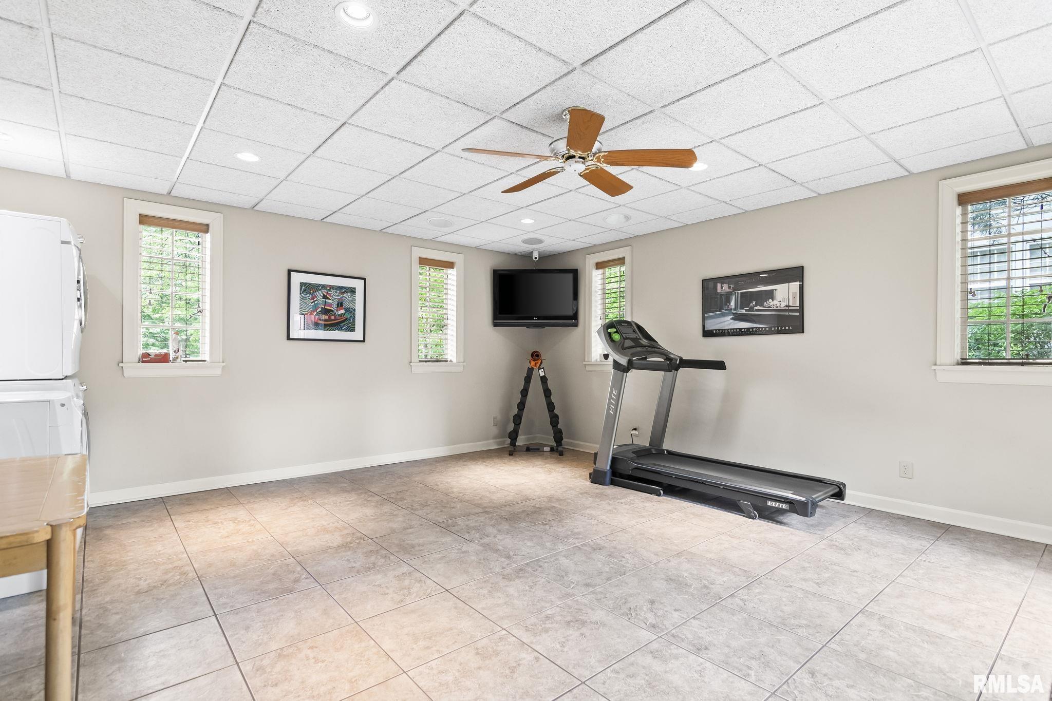 1050 WILLIAMS Boulevard