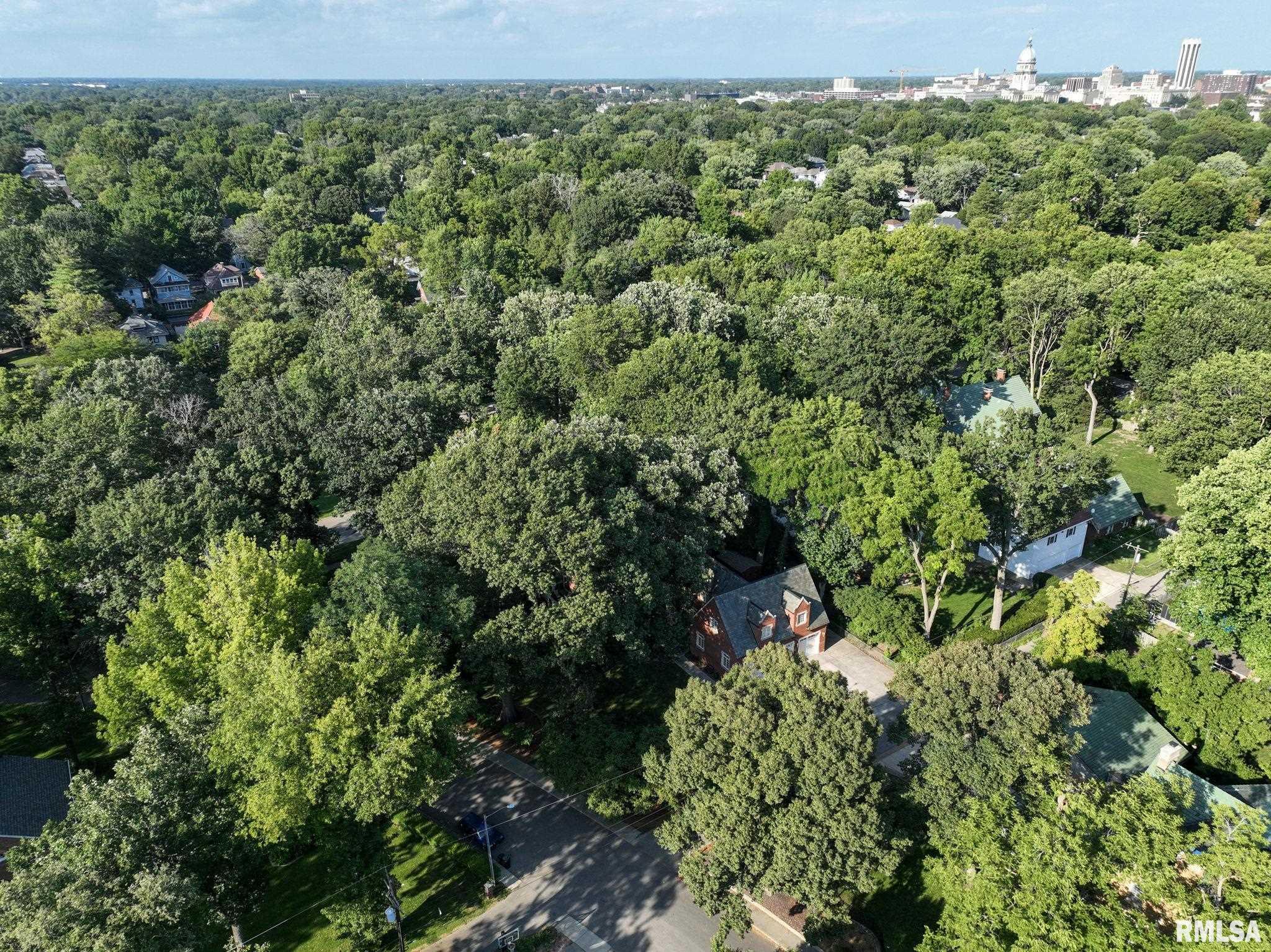 1050 WILLIAMS Boulevard