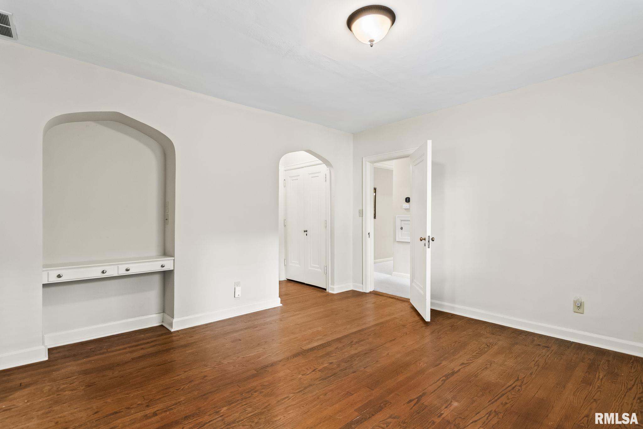 1050 WILLIAMS Boulevard