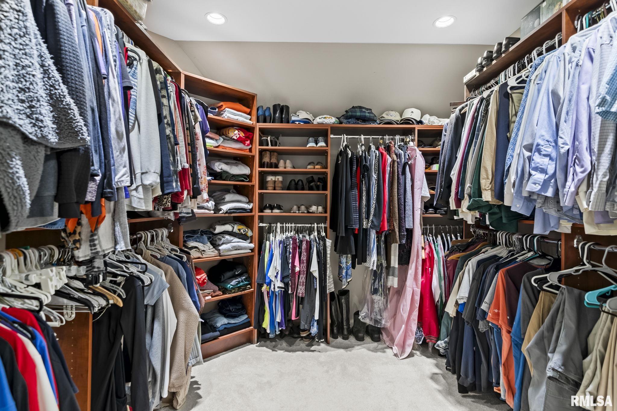 1050 WILLIAMS Boulevard