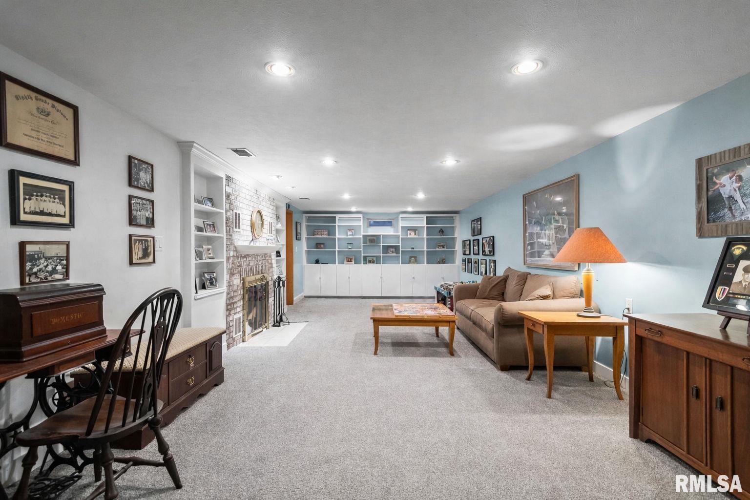 180 East Hazel Dell Lane