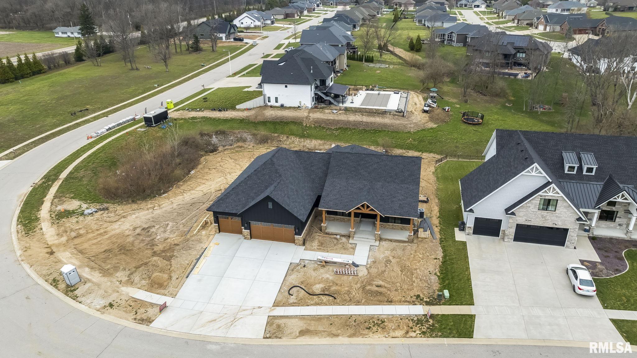 1807 WILLOW BEND