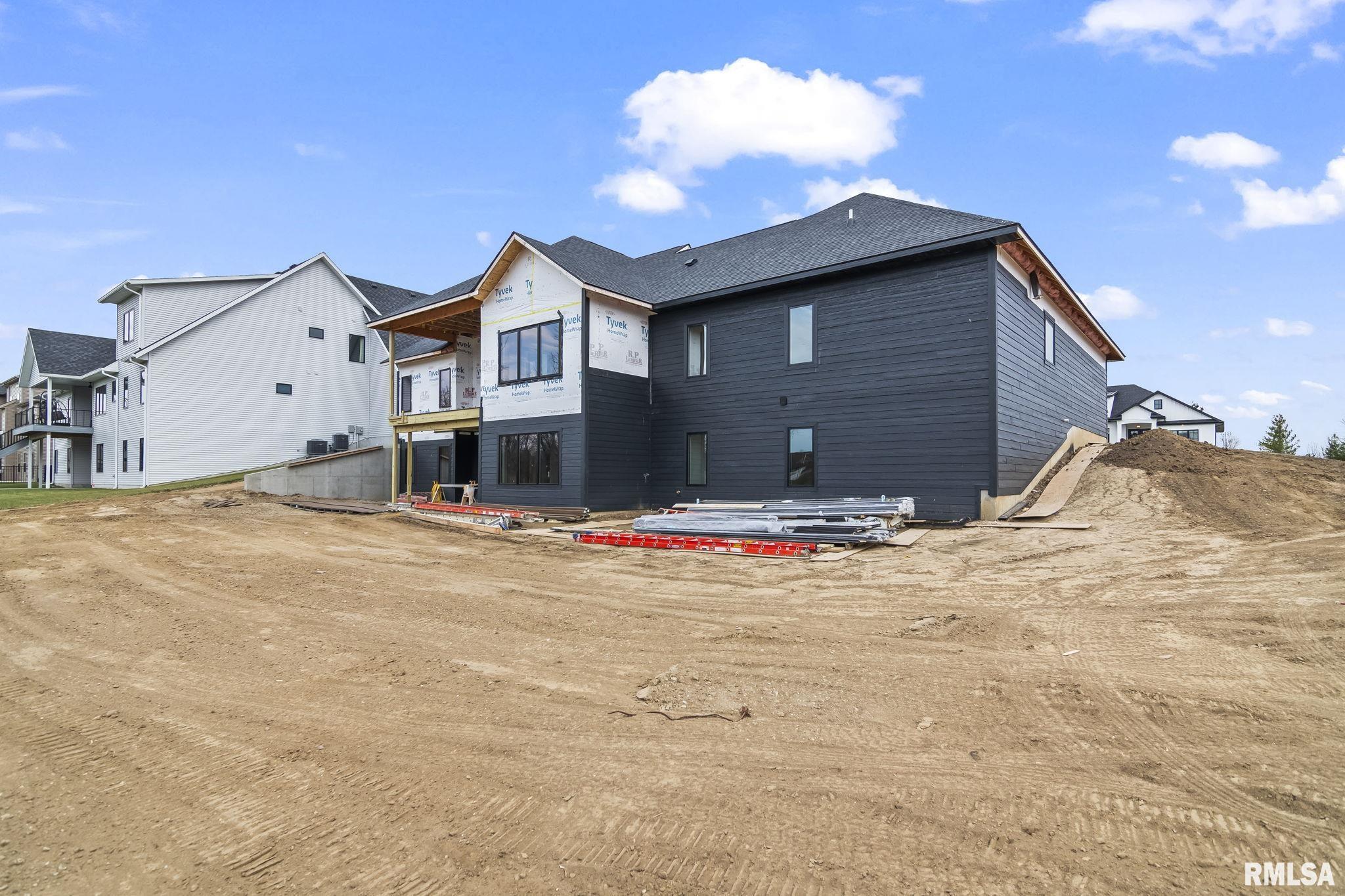 1807 WILLOW BEND
