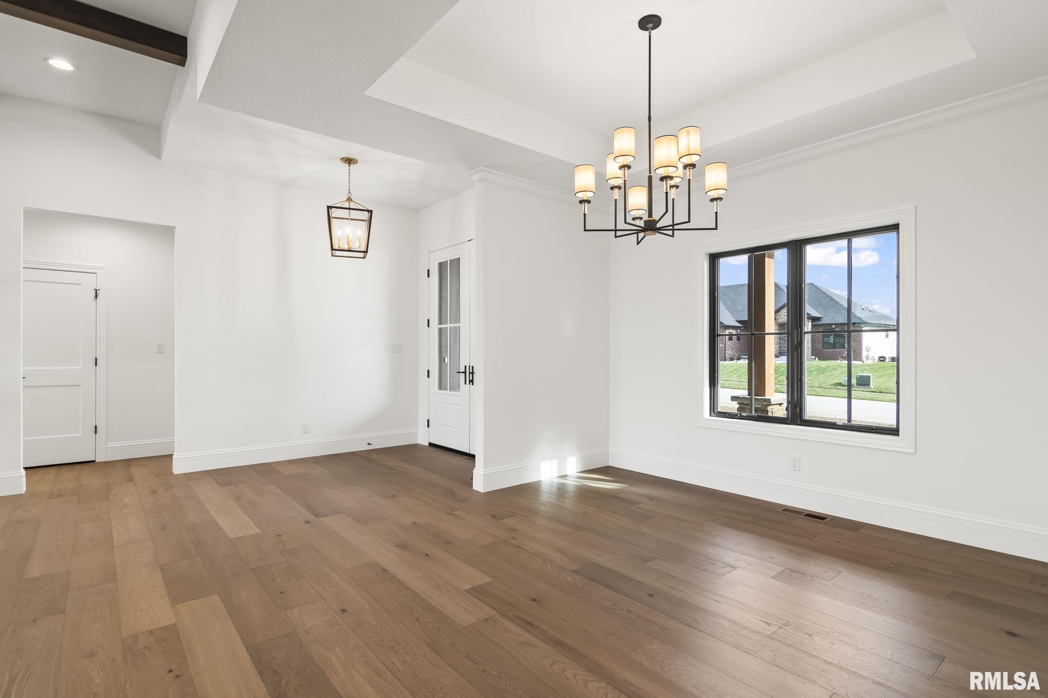 1807 WILLOW BEND