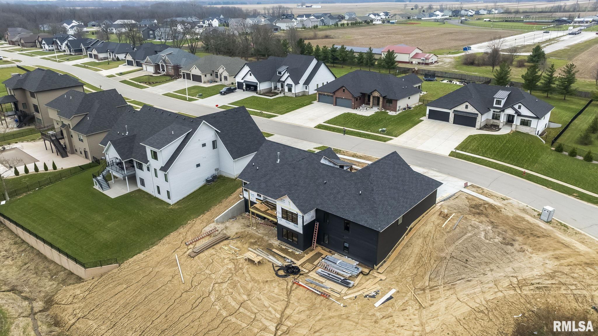 1807 WILLOW BEND