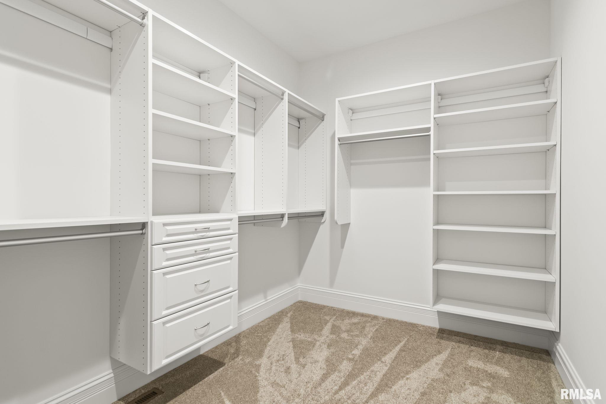 1807 WILLOW BEND