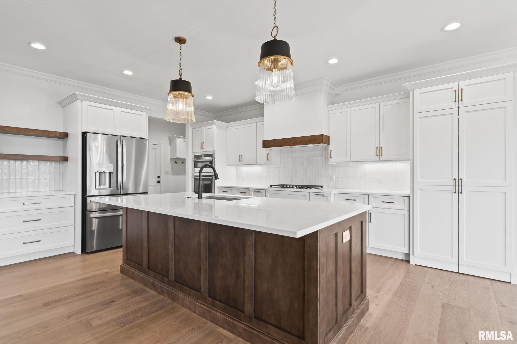 1807 WILLOW BEND