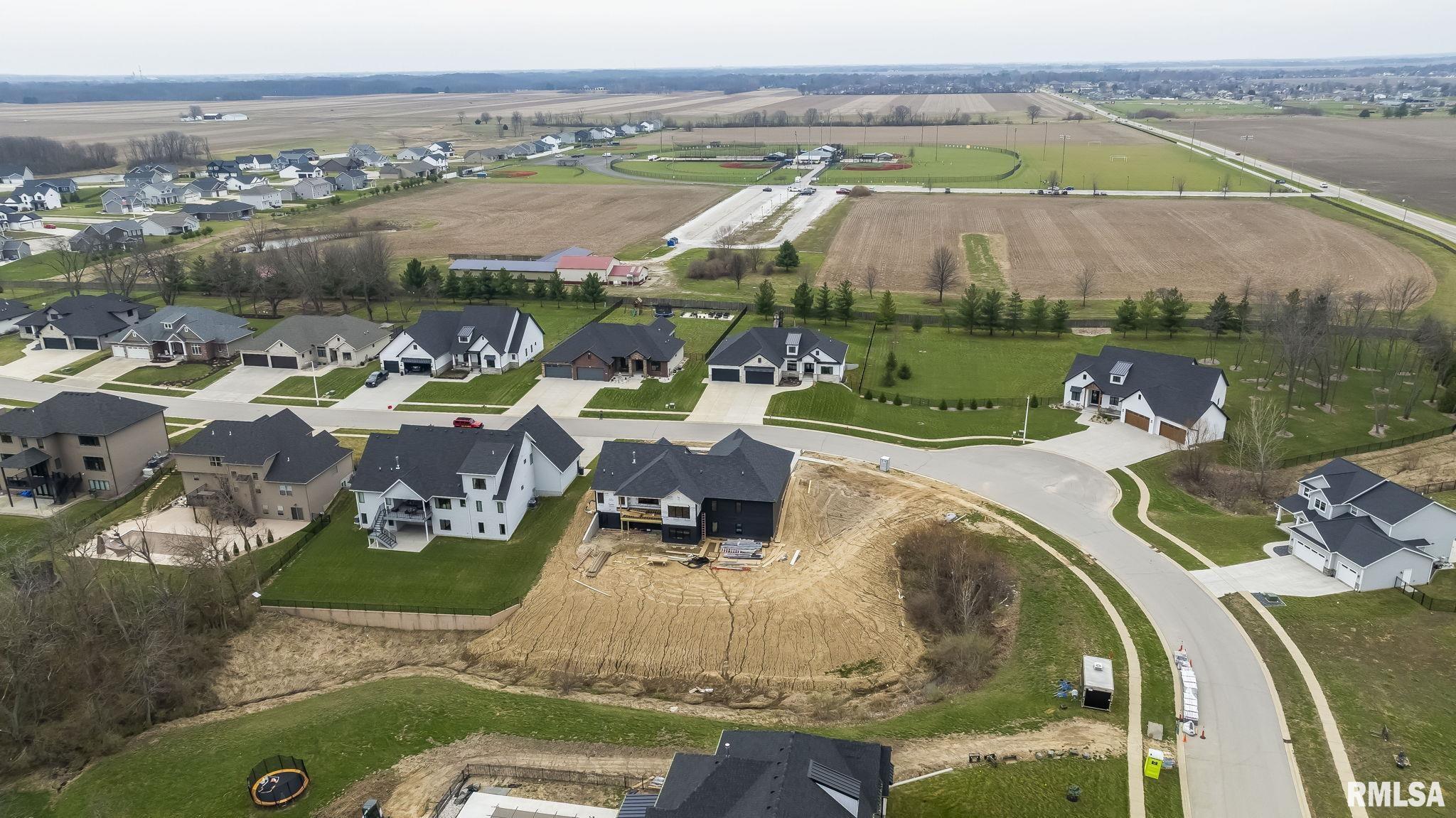 1807 WILLOW BEND
