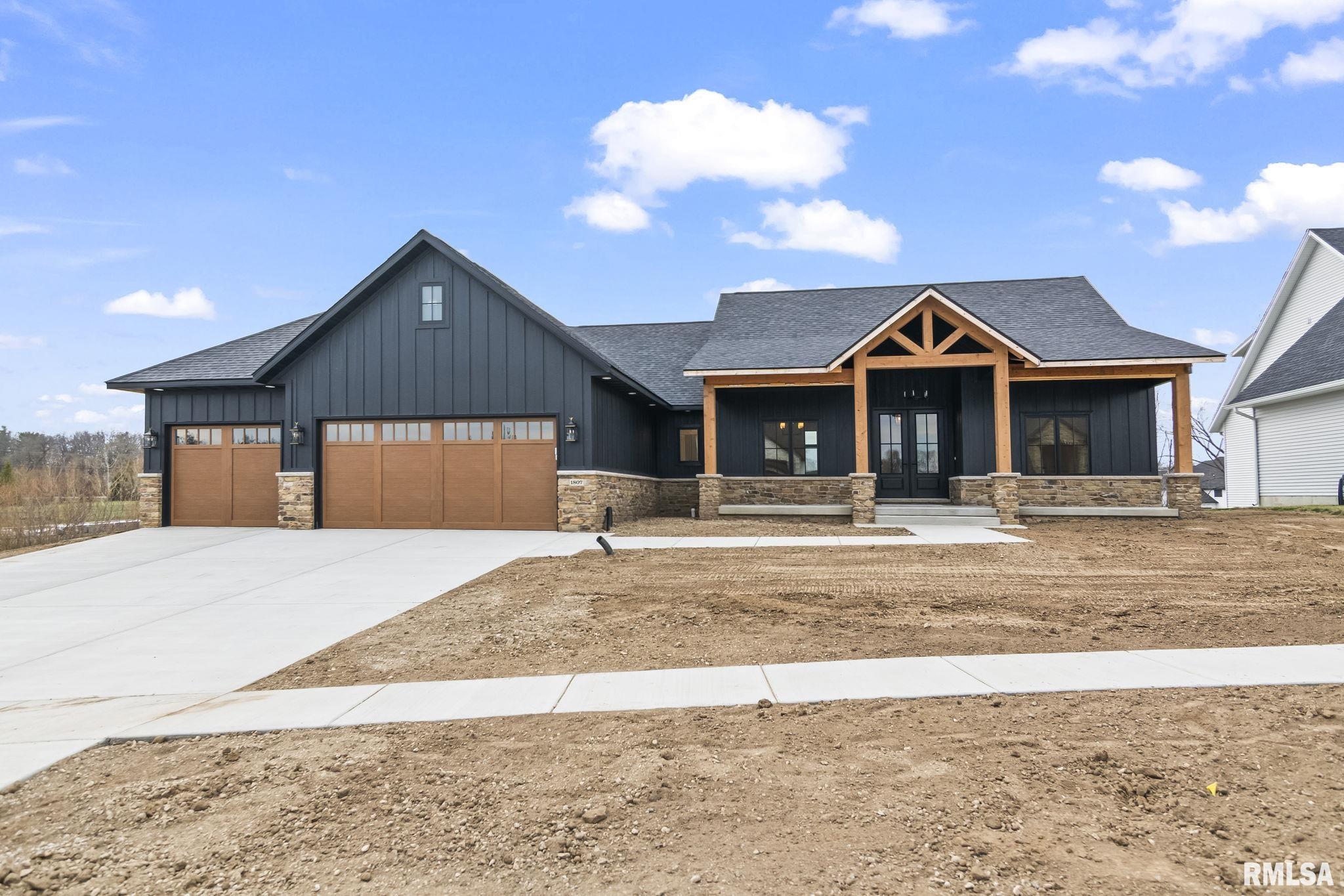 1807 WILLOW BEND
