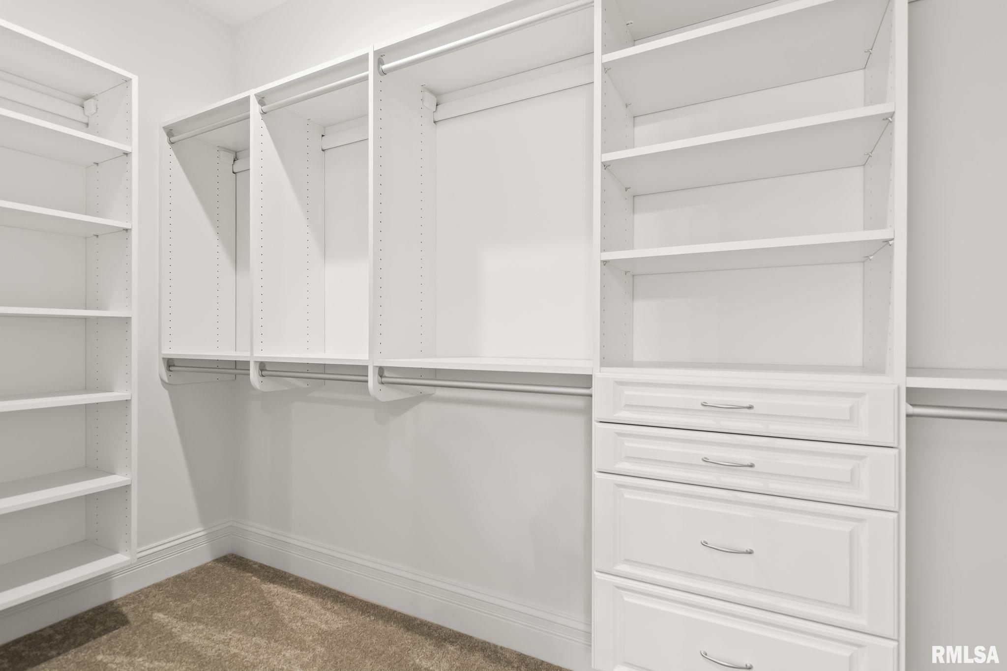 1807 WILLOW BEND