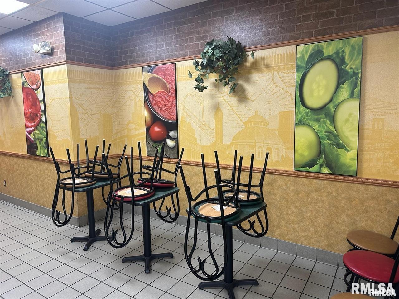 630 E North Grand Avenue