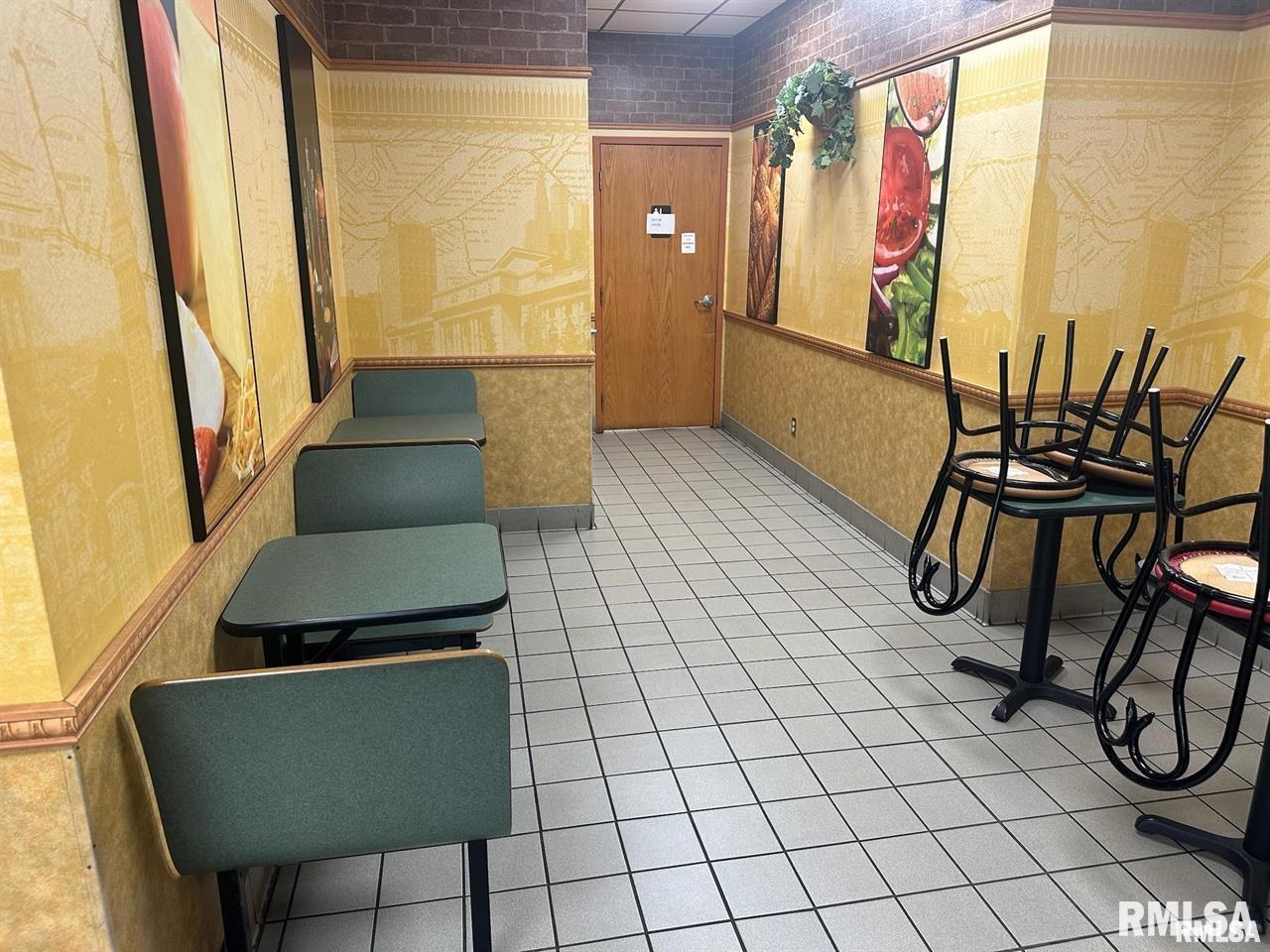 630 E North Grand Avenue