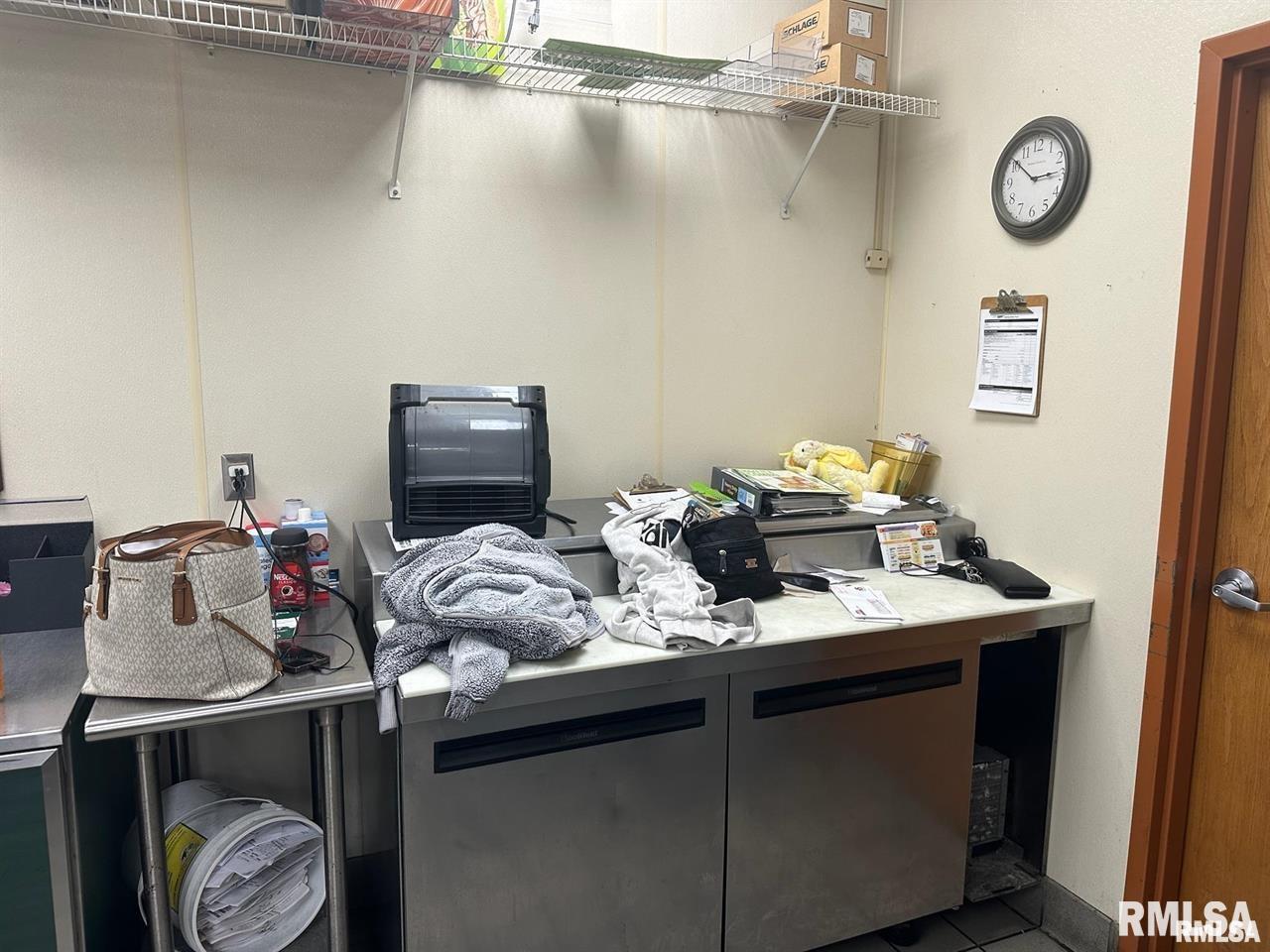 630 E North Grand Avenue