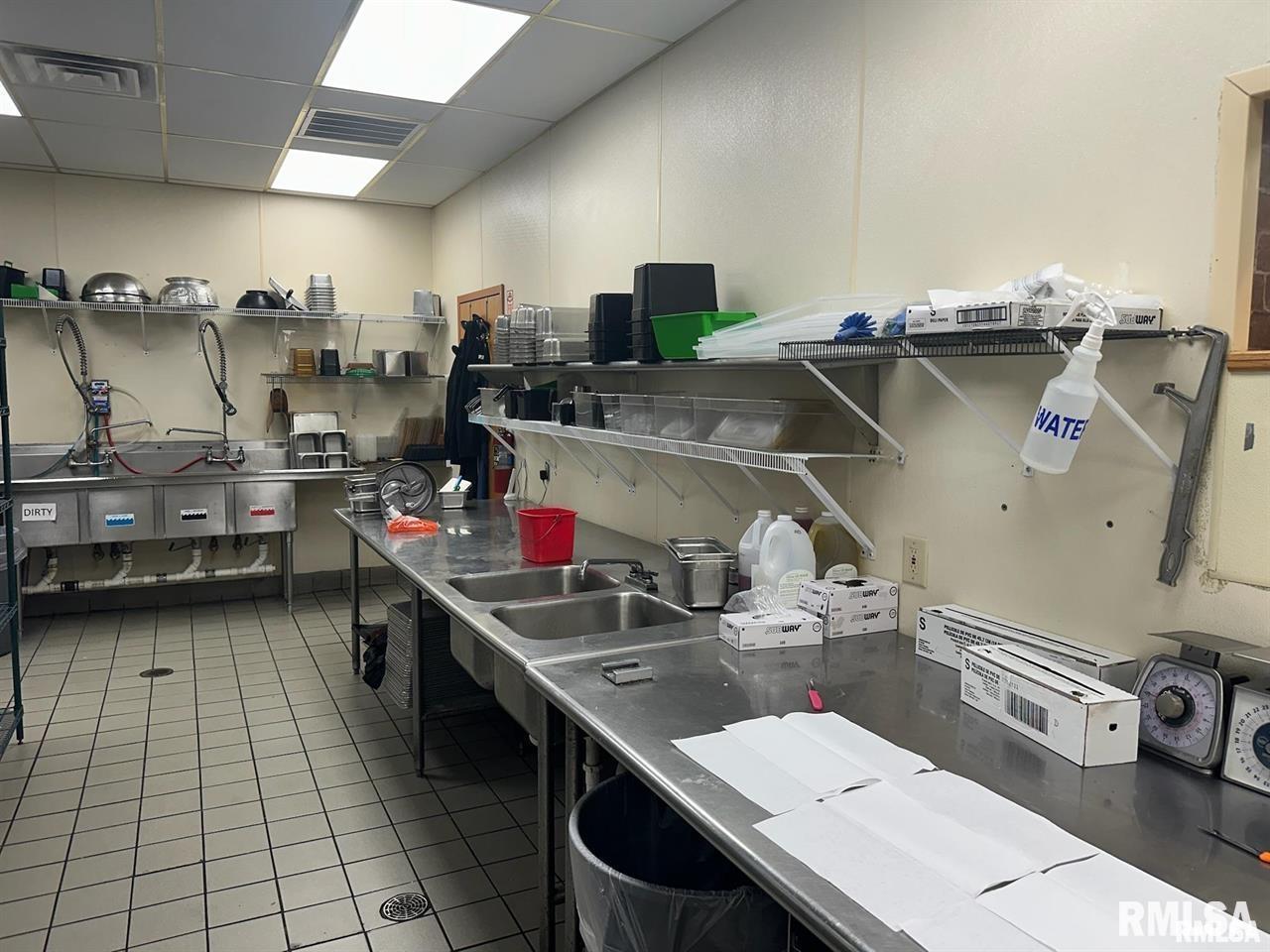 630 E North Grand Avenue