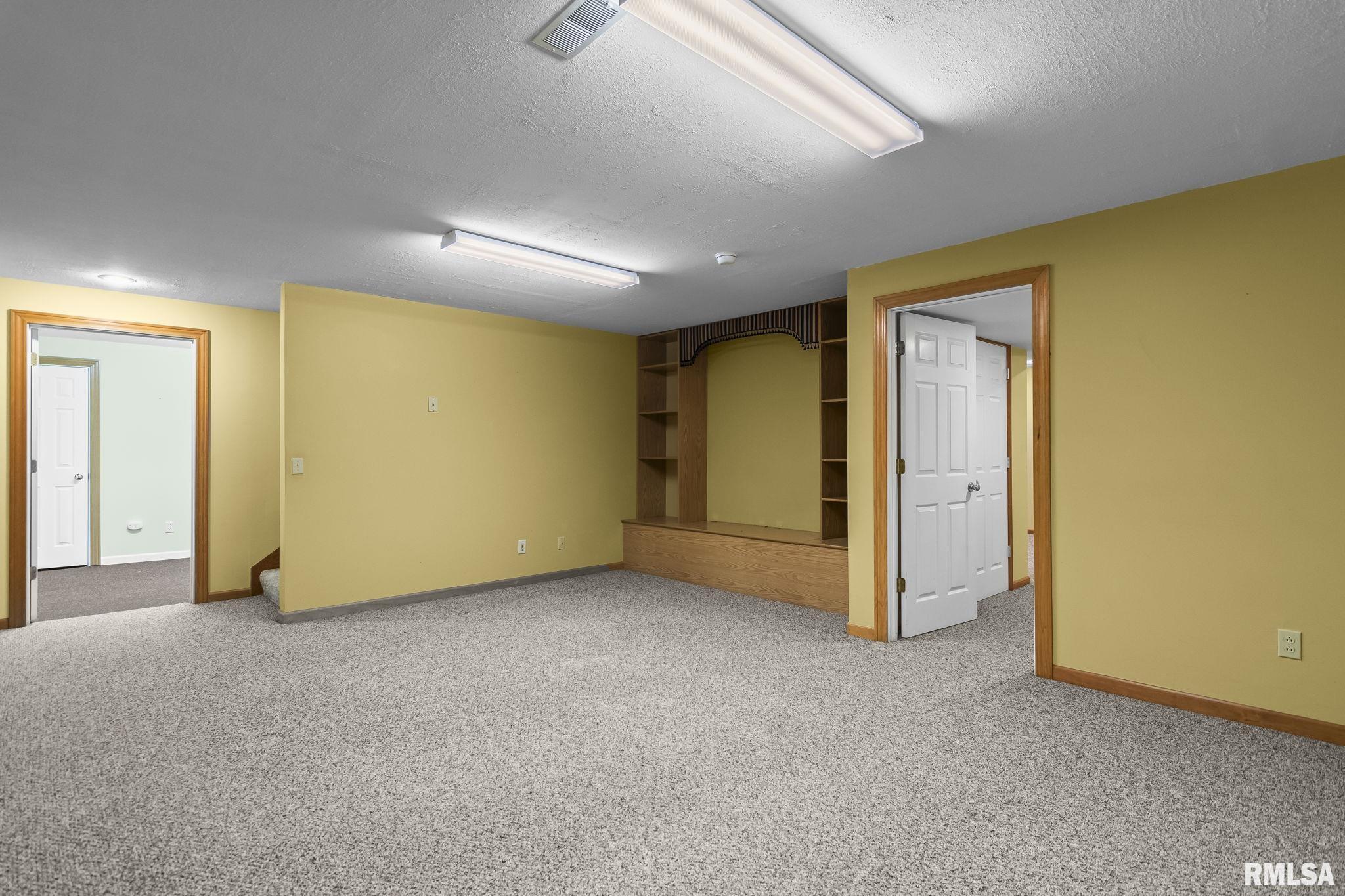 3924 Surry Place Lane