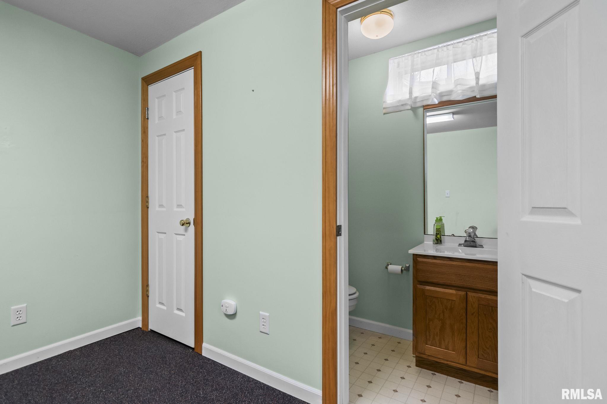 3924 Surry Place Lane