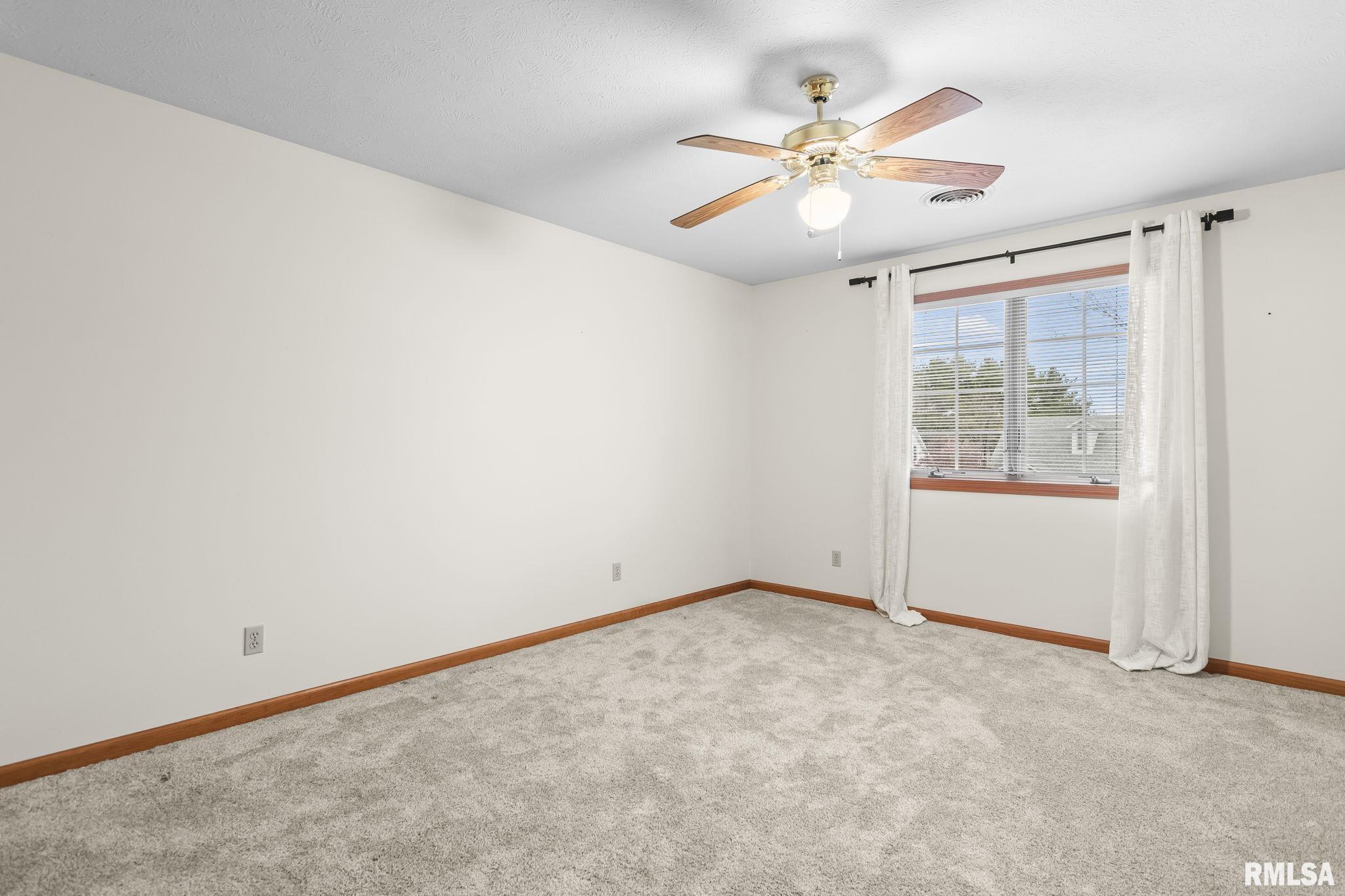 3924 Surry Place Lane