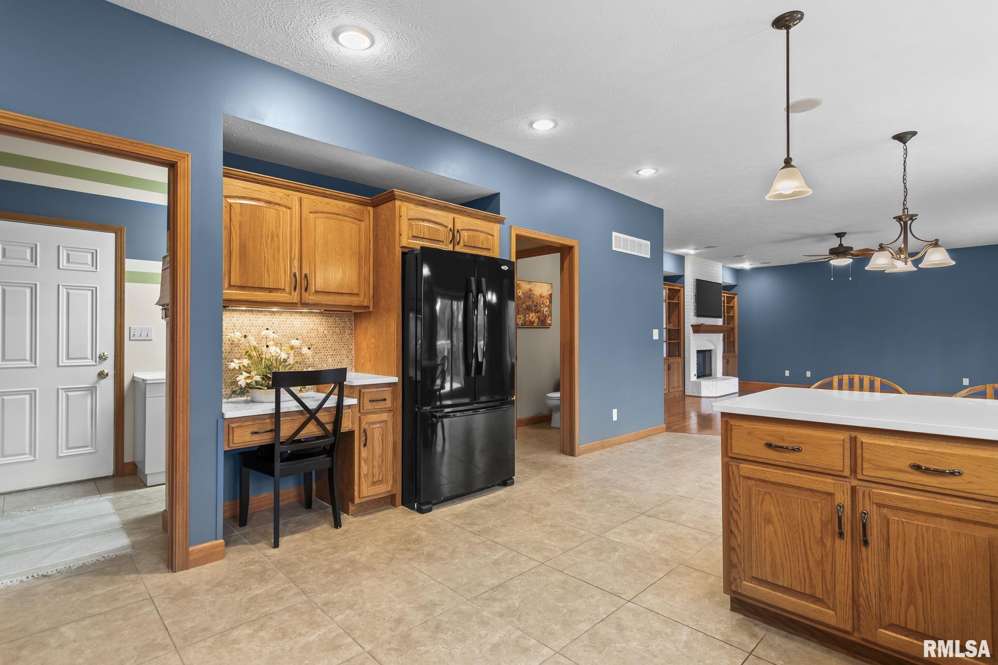 3924 Surry Place Lane