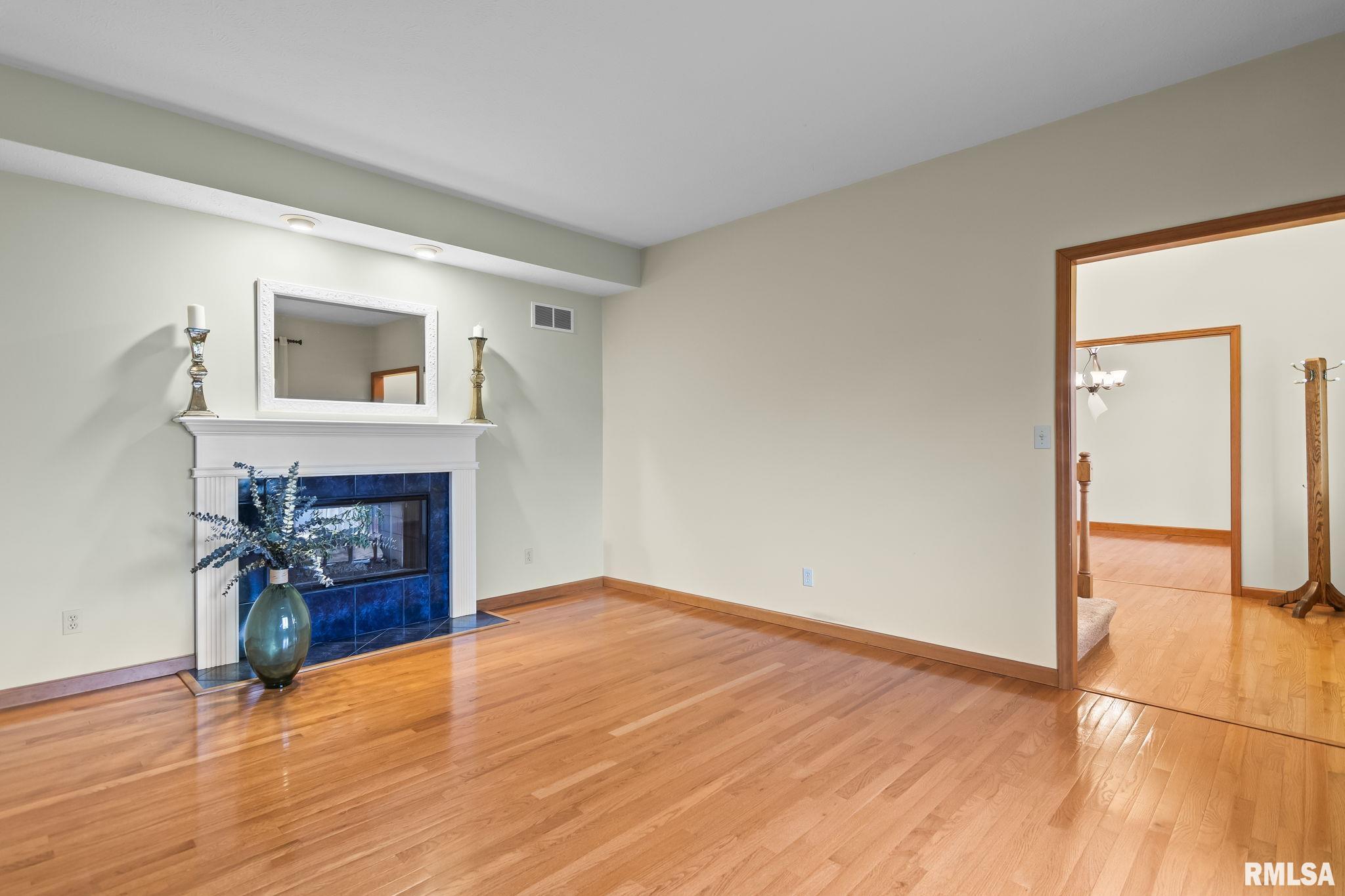 3924 Surry Place Lane