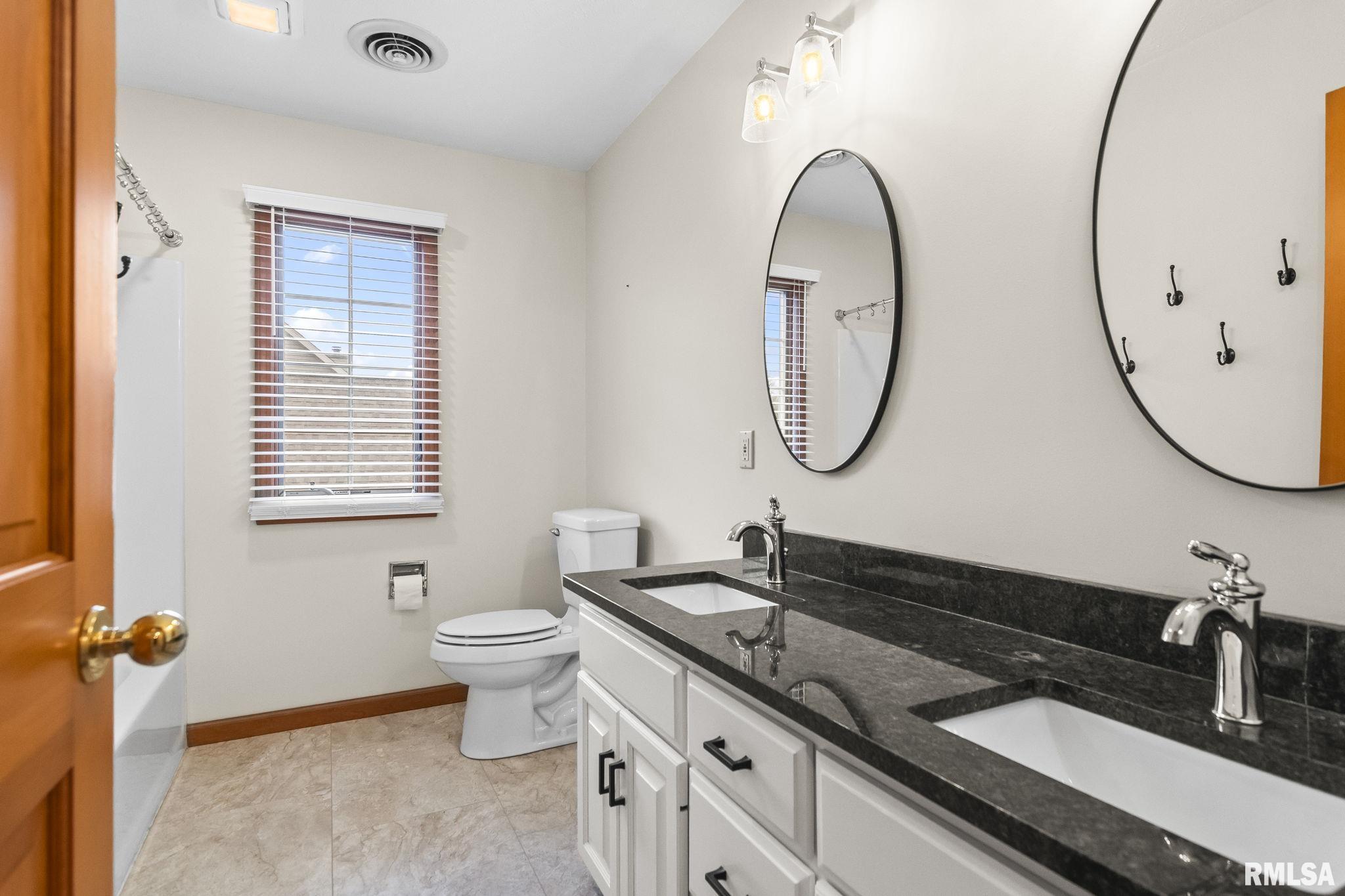 3924 Surry Place Lane