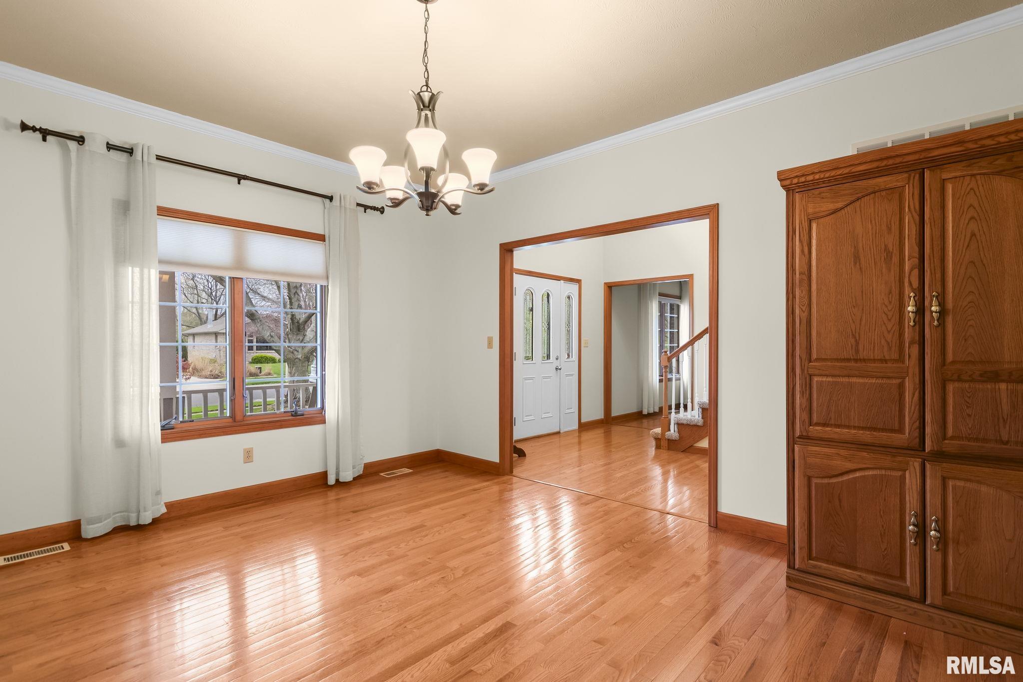 3924 Surry Place Lane