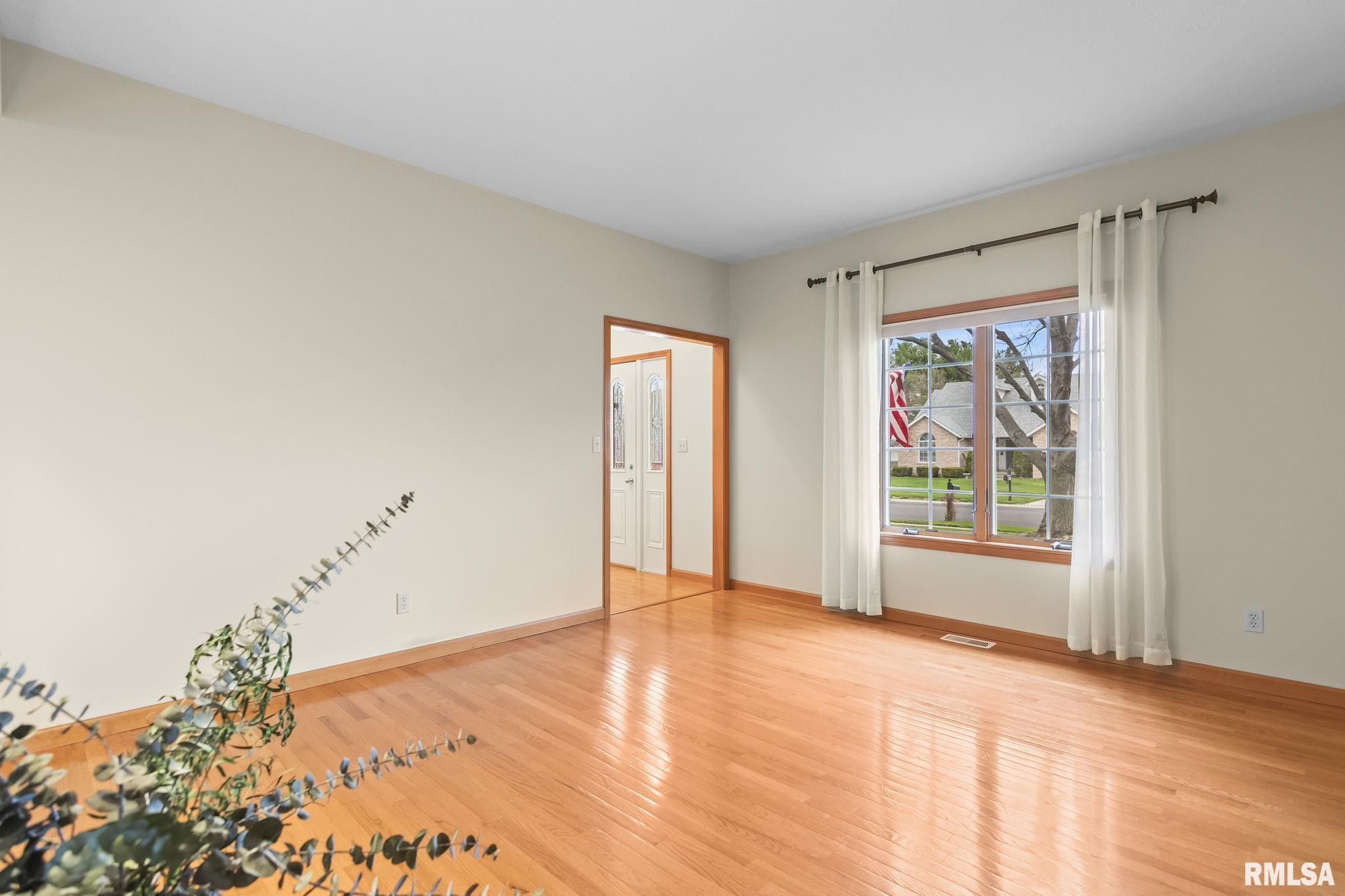 3924 Surry Place Lane