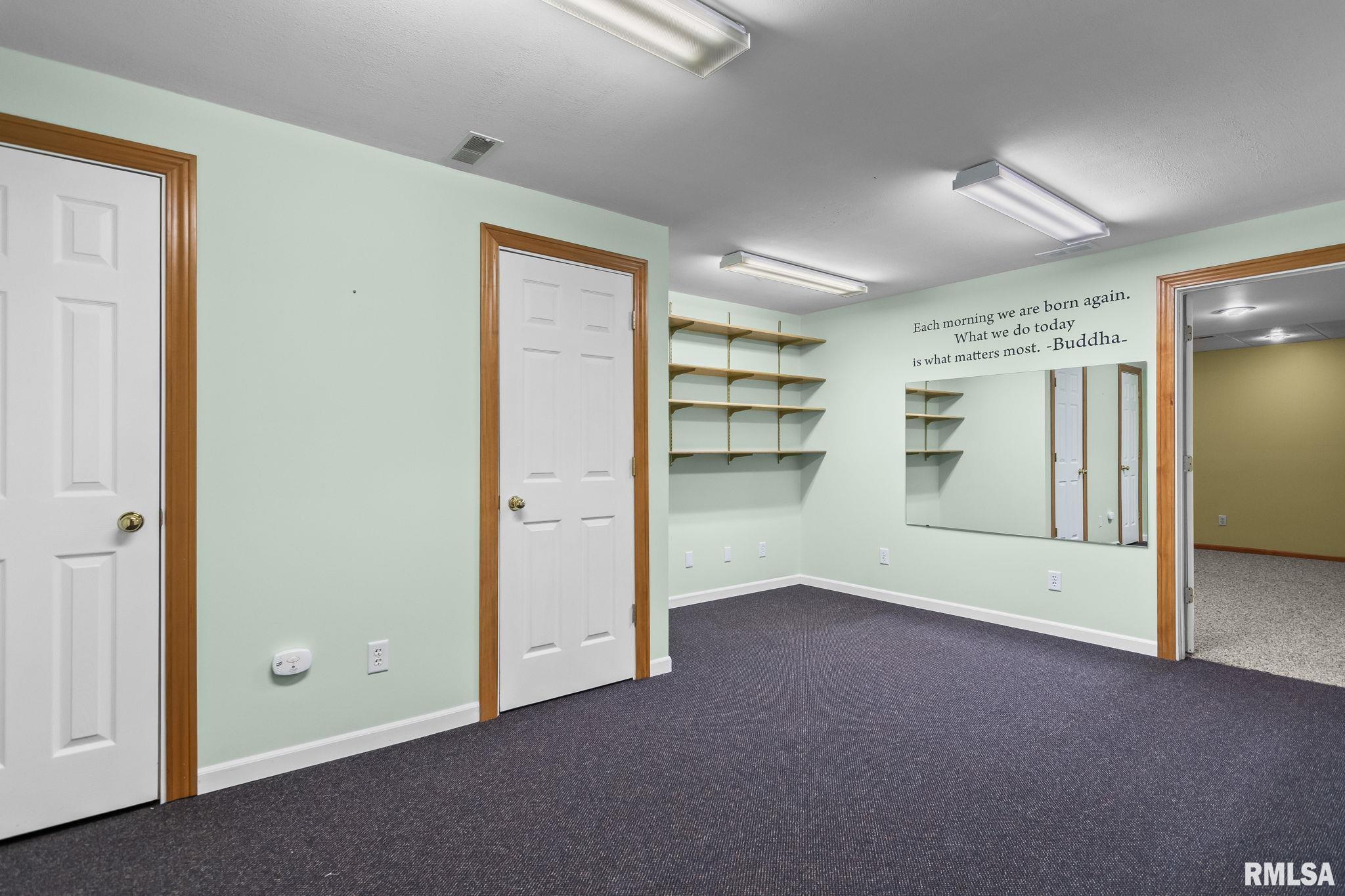 3924 Surry Place Lane