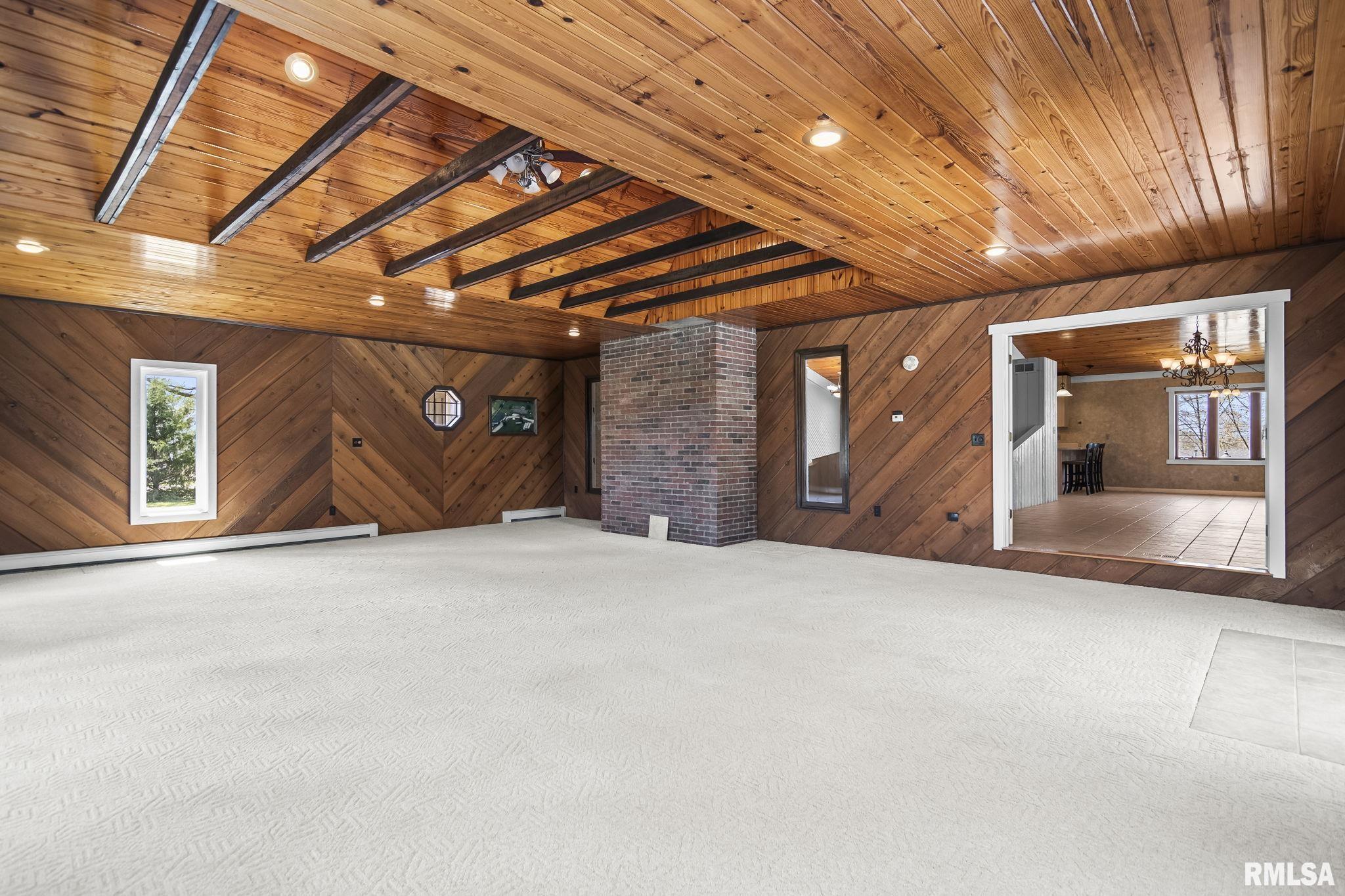 2784 HILLTOP Road